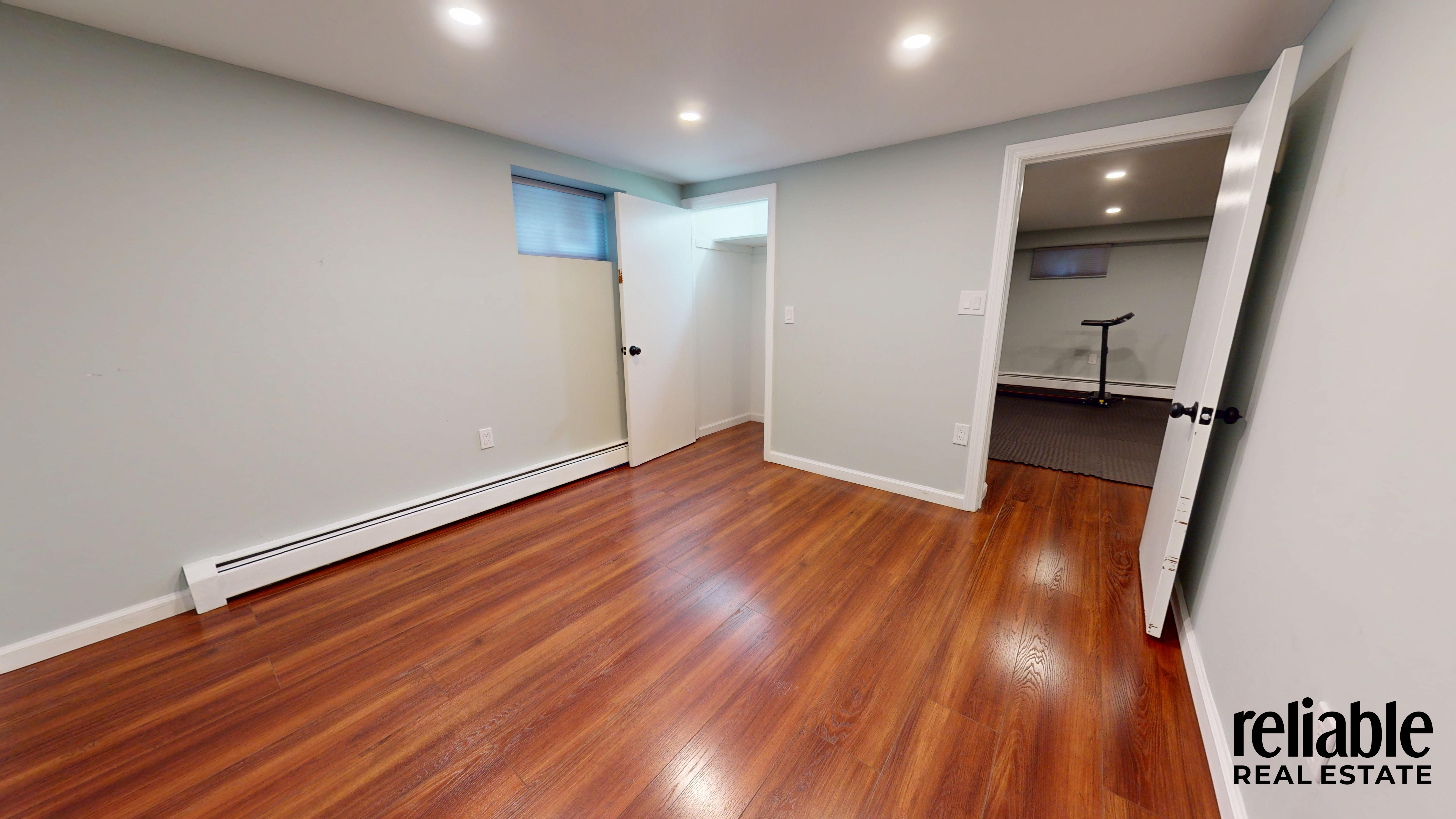 Tuckahoe, New York, 10707, United States, 4 Bedrooms Bedrooms, ,4 BathroomsBathrooms,Residential,For Sale,1941679