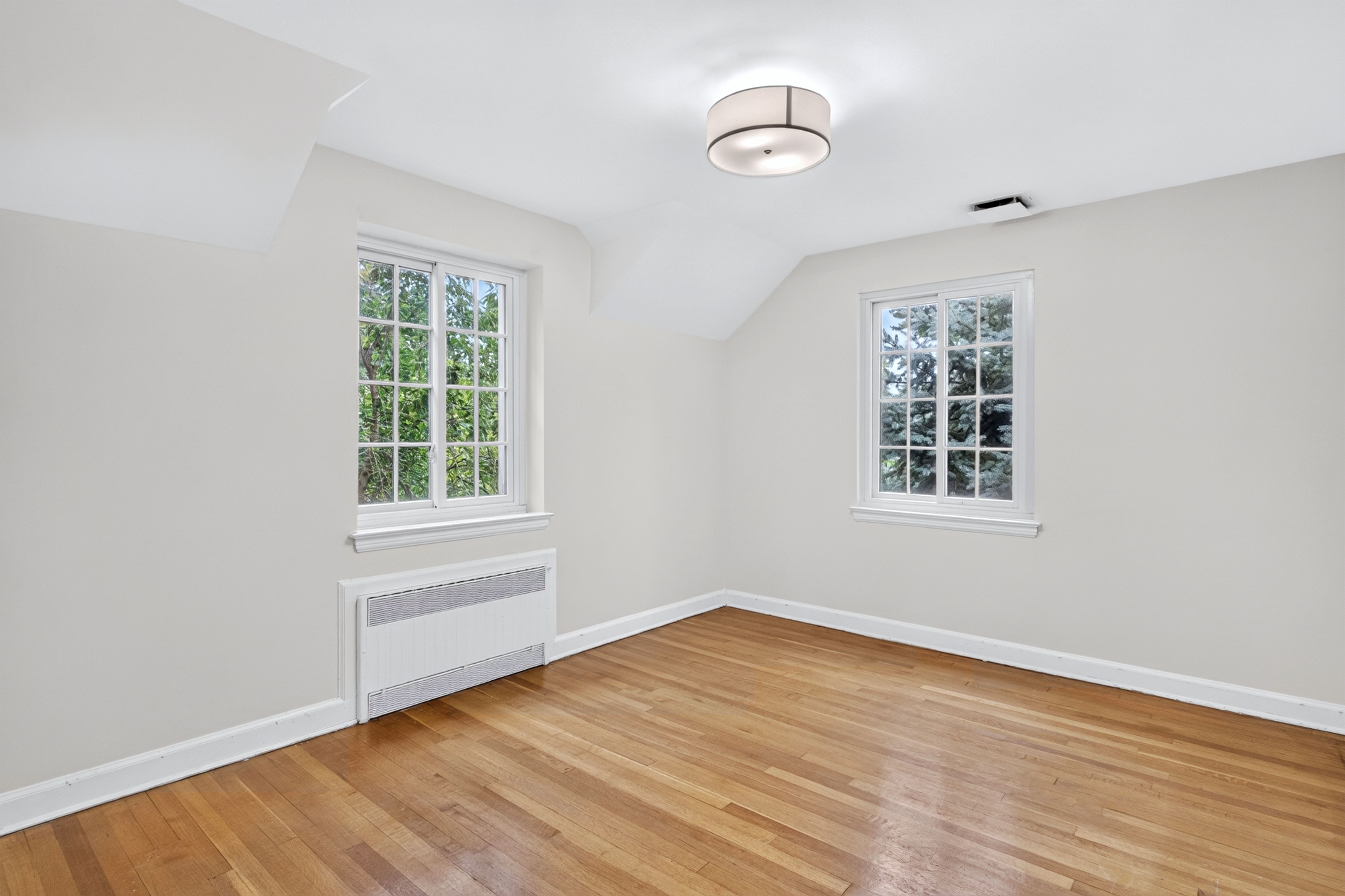  10 Ridge Drive, Port Washington, NY 11050 - 物件實景