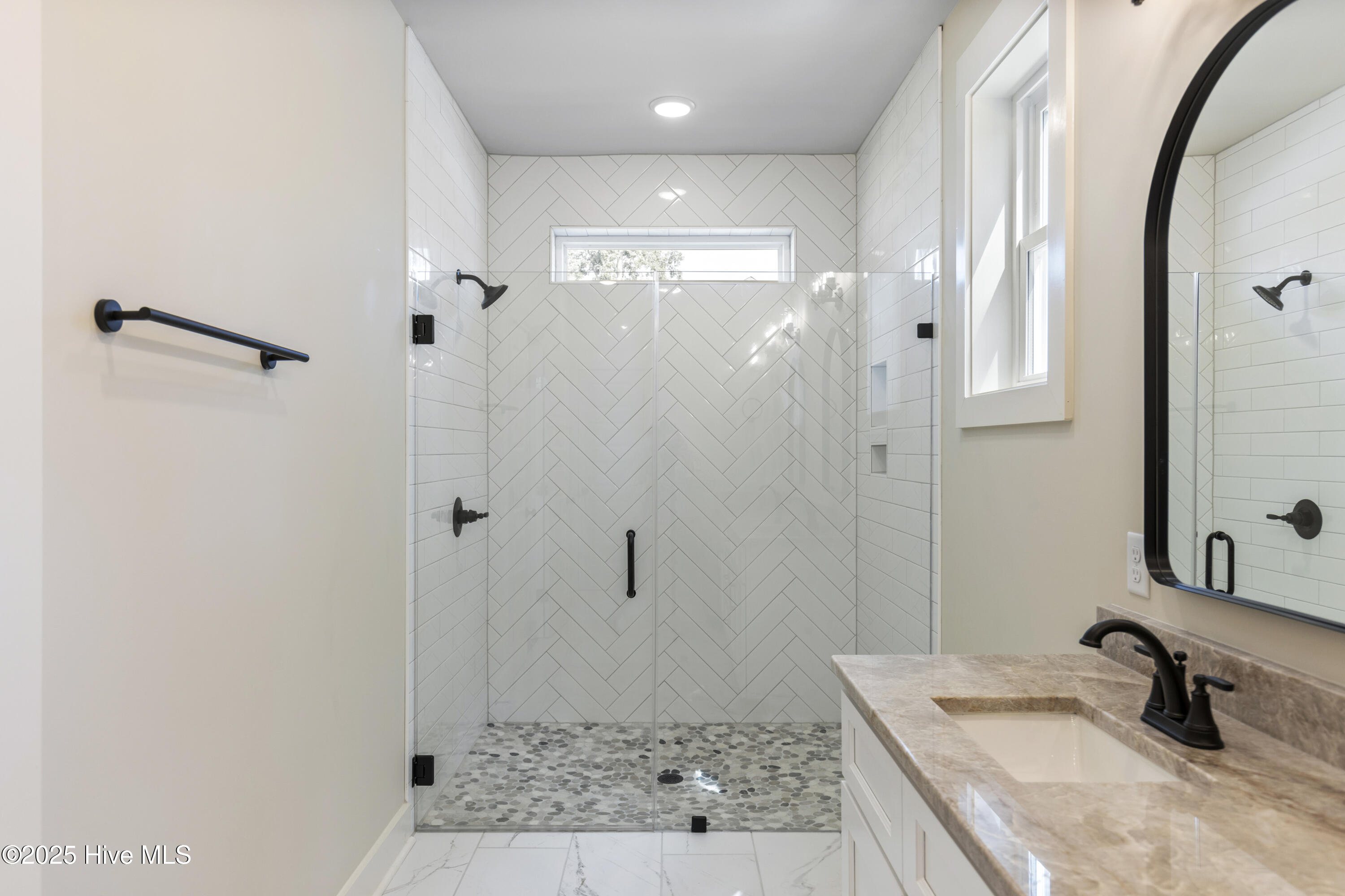 Carolina Beach, North Carolina, 28428, United States, 3 Bedrooms Bedrooms, ,2 BathroomsBathrooms,Residential,For Sale,1992087