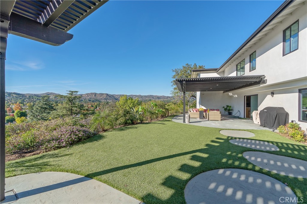 Woodland Hills, California, 91367, United States, 5 Bedrooms Bedrooms, ,4 BathroomsBathrooms,Residential,For Sale,2003511