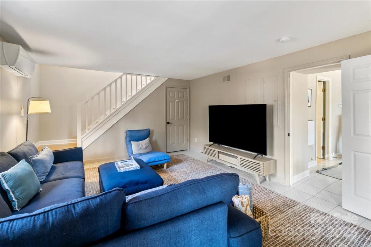 Nebo, North Carolina, 28761, United States, 3 Bedrooms Bedrooms, ,2 BathroomsBathrooms,Residential,For Sale,1999894