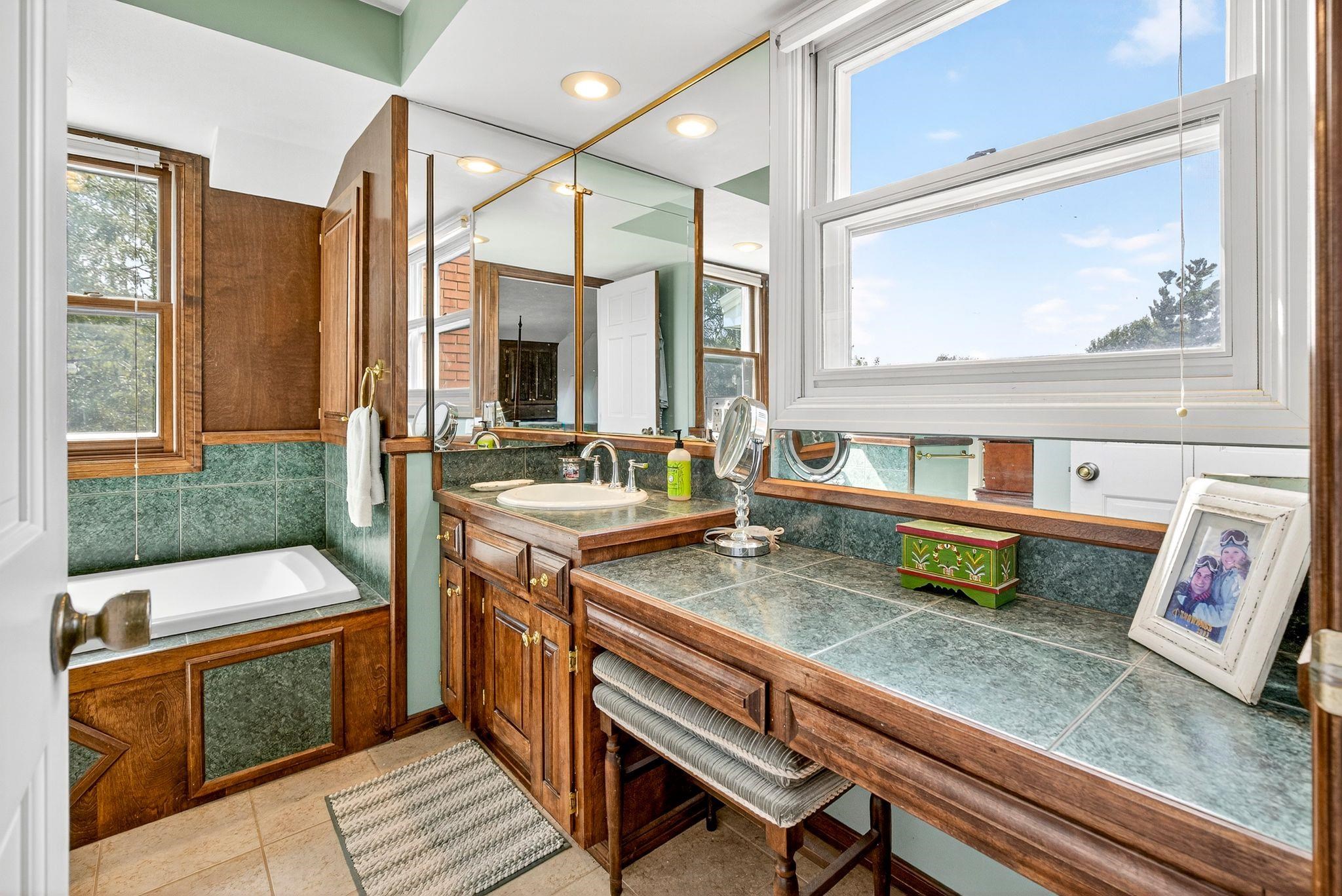 Hortonville, Wisconsin, 54944-9435, United States, 5 Bedrooms Bedrooms, ,4 BathroomsBathrooms,Residential,For Sale,1977478