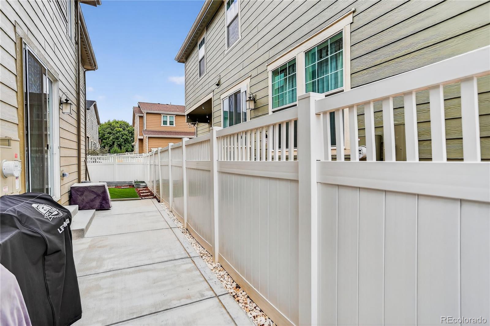 Longmont, Colorado, 80504, United States, 3 Bedrooms Bedrooms, ,2 BathroomsBathrooms,Residential,For Sale,1950187