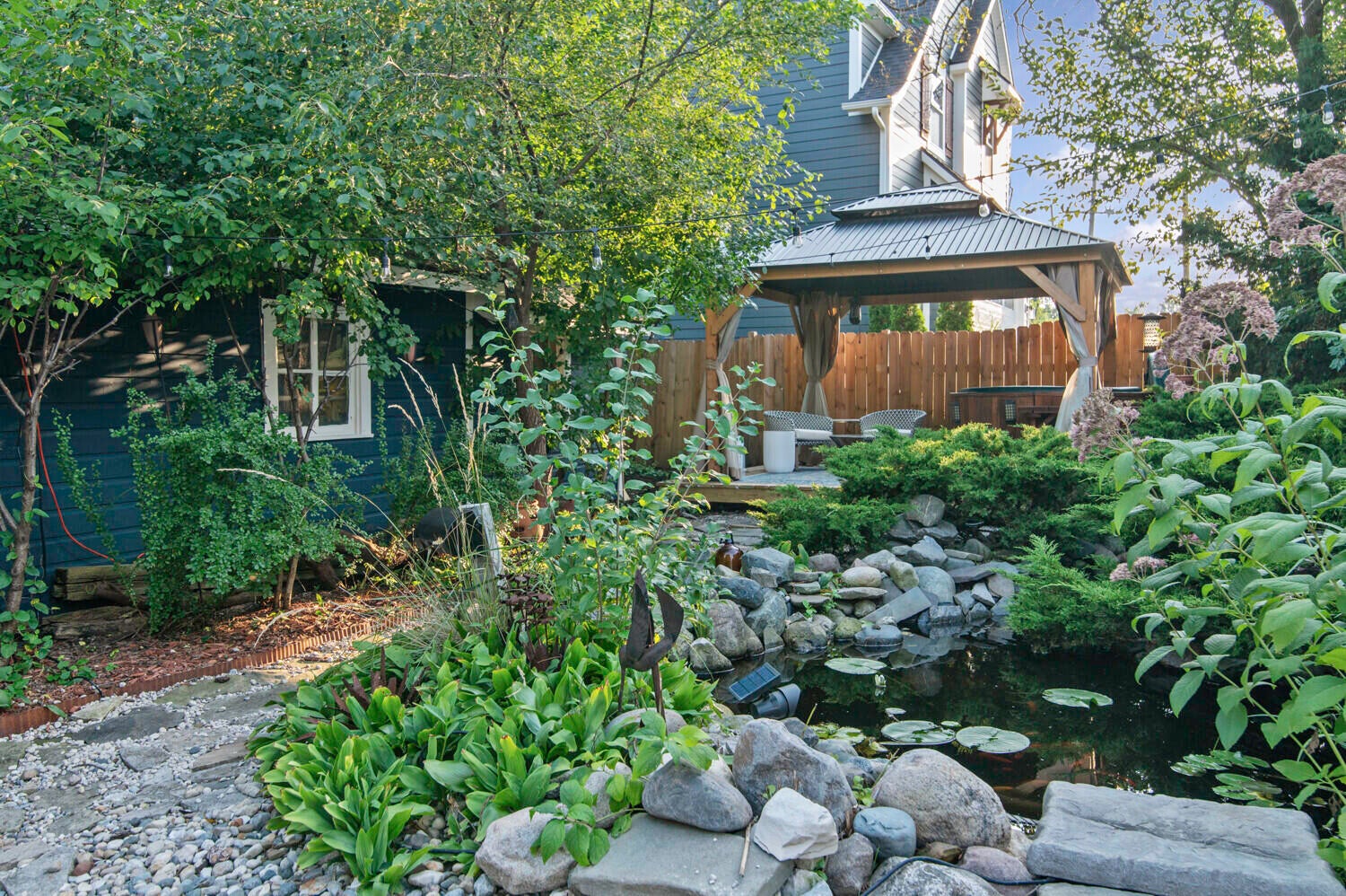 Ann Arbor, Michigan, 48103, United States, 4 Bedrooms Bedrooms, ,3 BathroomsBathrooms,Residential,For Sale,1991262