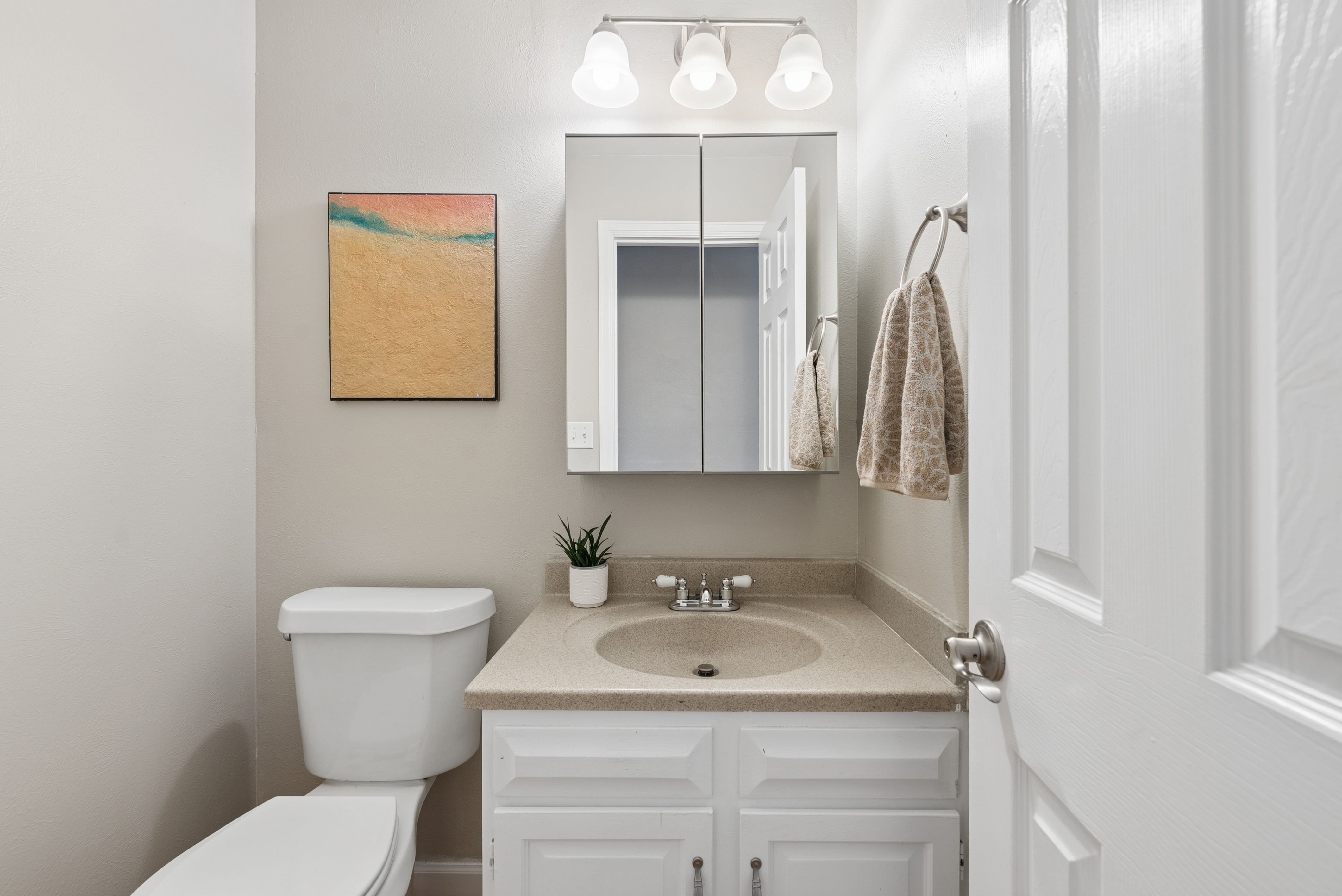  Spacious, functional layout with thoughtful updates in all the right places - 物件實景