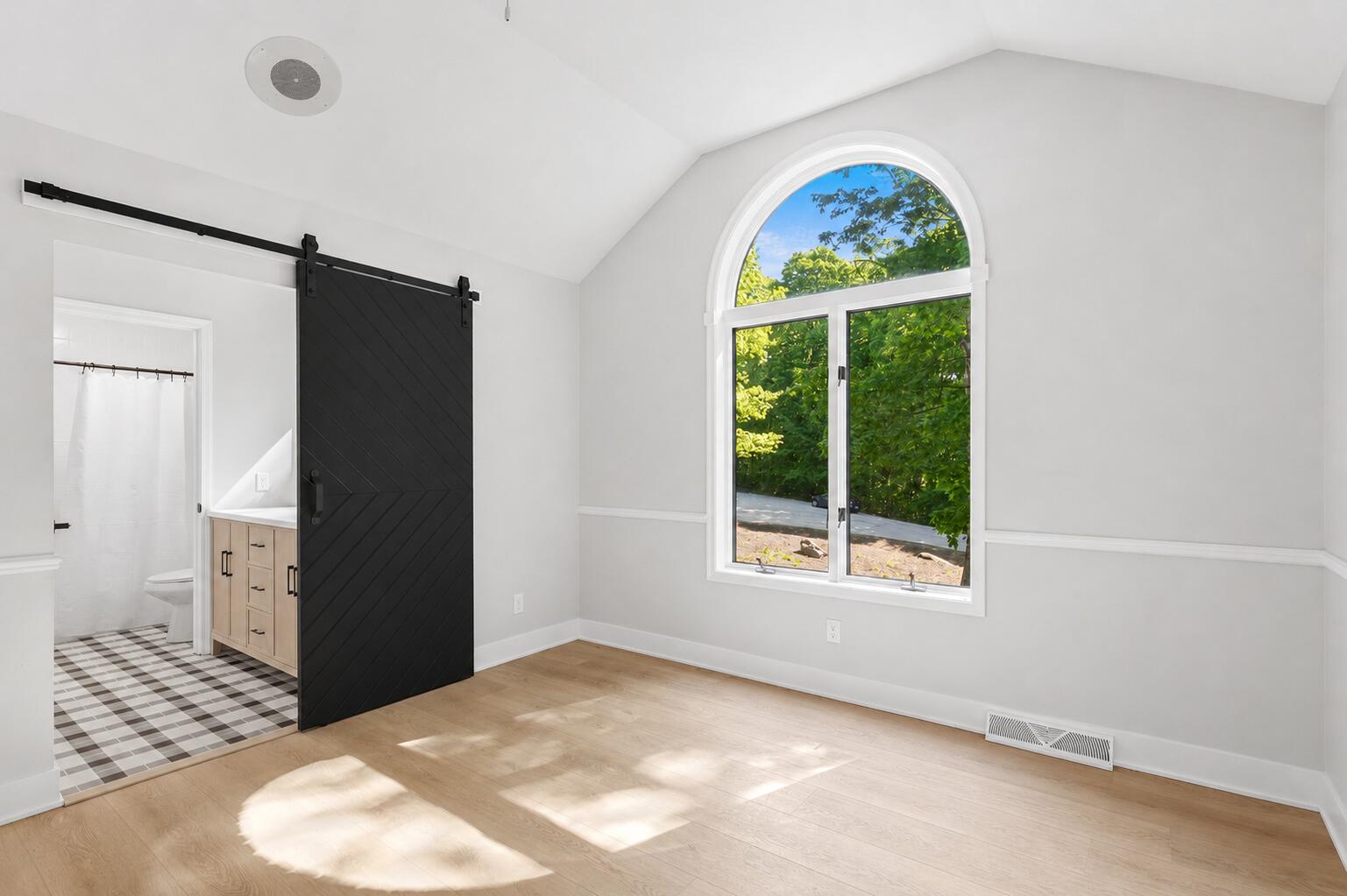 Plymouth, Wisconsin, 53073, United States, 6 Bedrooms Bedrooms, ,5 BathroomsBathrooms,Residential,For Sale,2048184