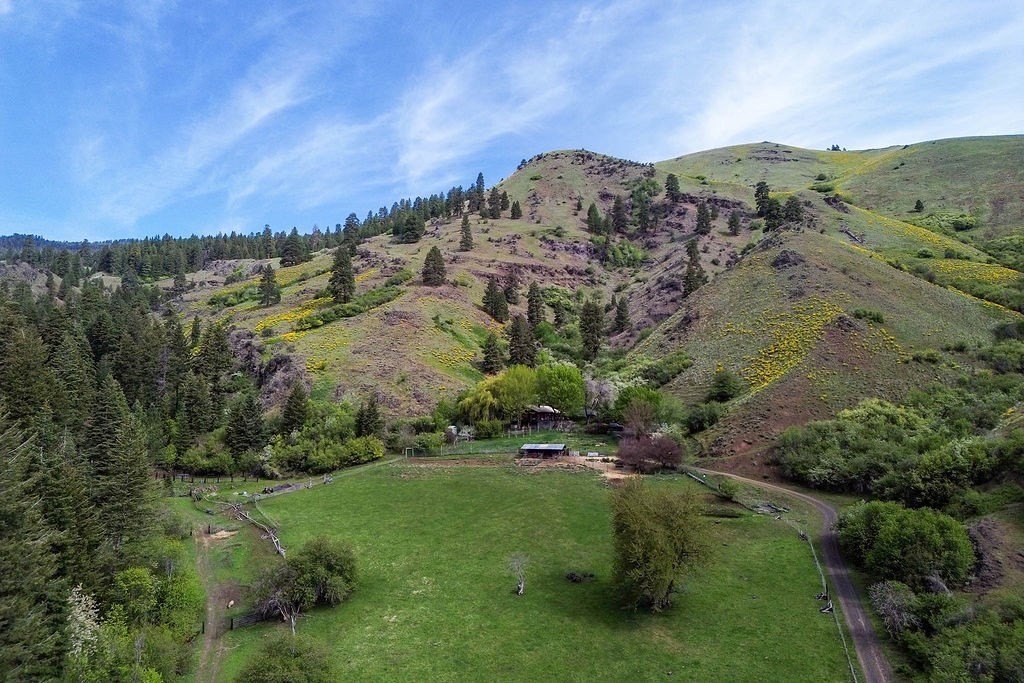 Riggins, Idaho, 83549, United States, 2 Bedrooms Bedrooms, ,1 BathroomBathrooms,Residential,For Sale,1825339
