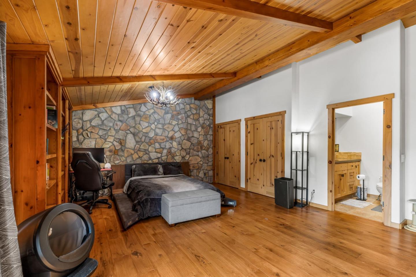 Salinas, California, 93907, United States, 3 Bedrooms Bedrooms, ,4 BathroomsBathrooms,Residential,For Sale,1899986