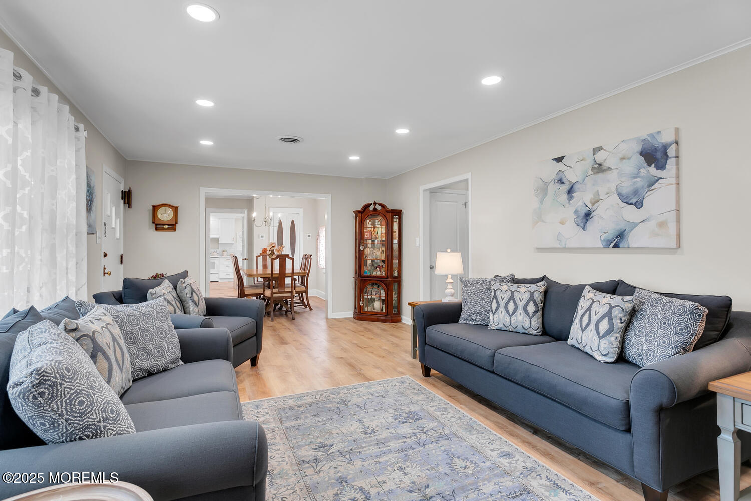 Belford, New Jersey, 07718, United States, 3 Bedrooms Bedrooms, ,2 BathroomsBathrooms,Residential,For Sale,1921068