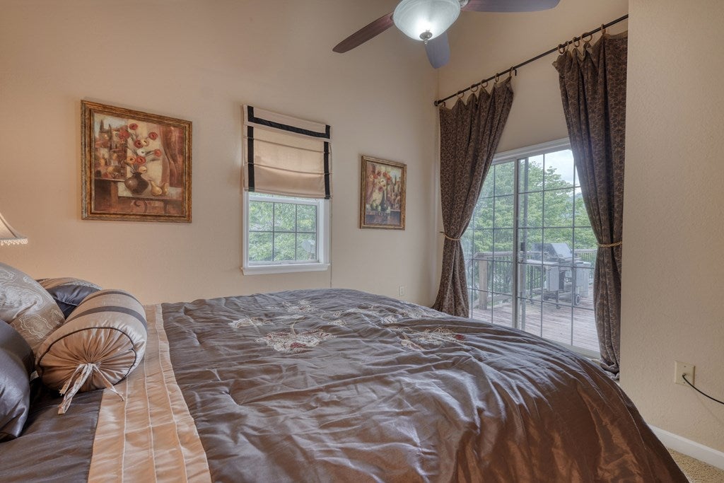 Hayesville, North Carolina, 28904, United States, 3 Bedrooms Bedrooms, ,3 BathroomsBathrooms,Residential,For Sale,1862322