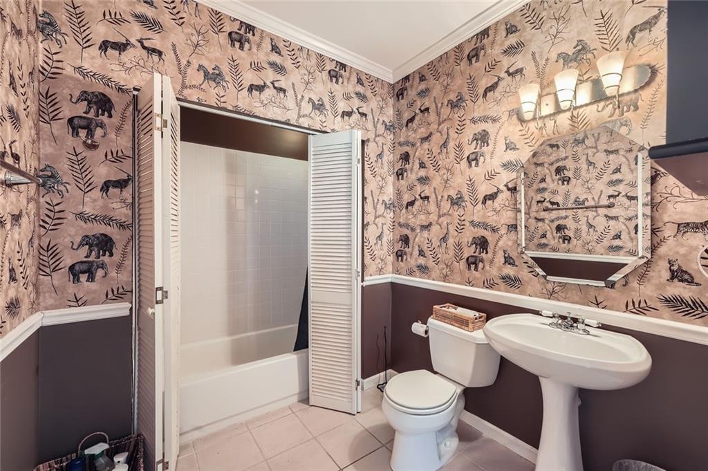 Mableton, Georgia, 30126, United States, 4 Bedrooms Bedrooms, ,5 BathroomsBathrooms,Residential,For Sale,1744905