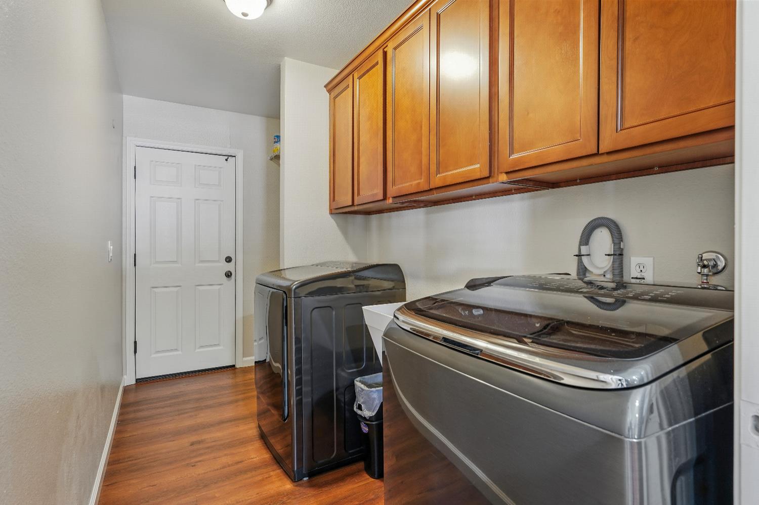 Sacramento, California, 95841, United States, 4 Bedrooms Bedrooms, ,2 BathroomsBathrooms,Residential,For Sale,1924634