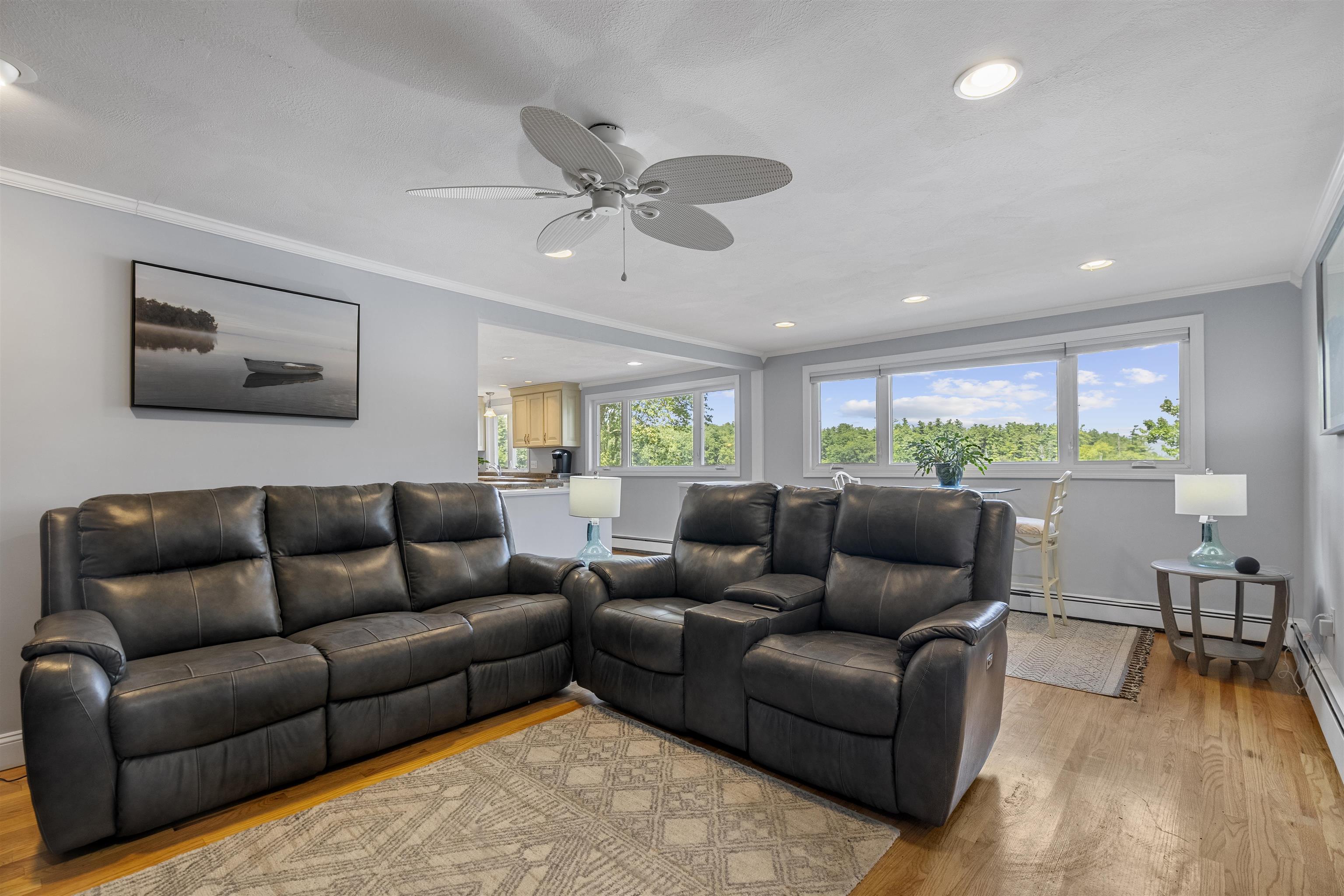 Windham, New Hampshire, 03087, United States, 2 Bedrooms Bedrooms, ,2 BathroomsBathrooms,Residential,For Sale,1919852