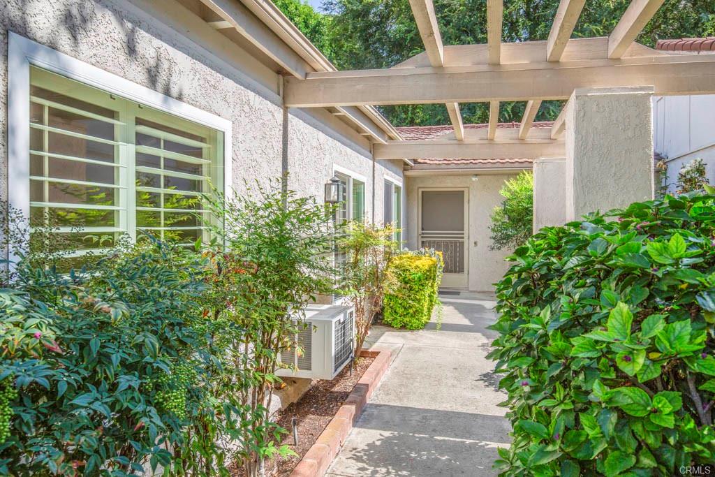 Laguna Woods, California, 92637, United States, 2 Bedrooms Bedrooms, ,1 BathroomBathrooms,Residential,For Sale,1923163