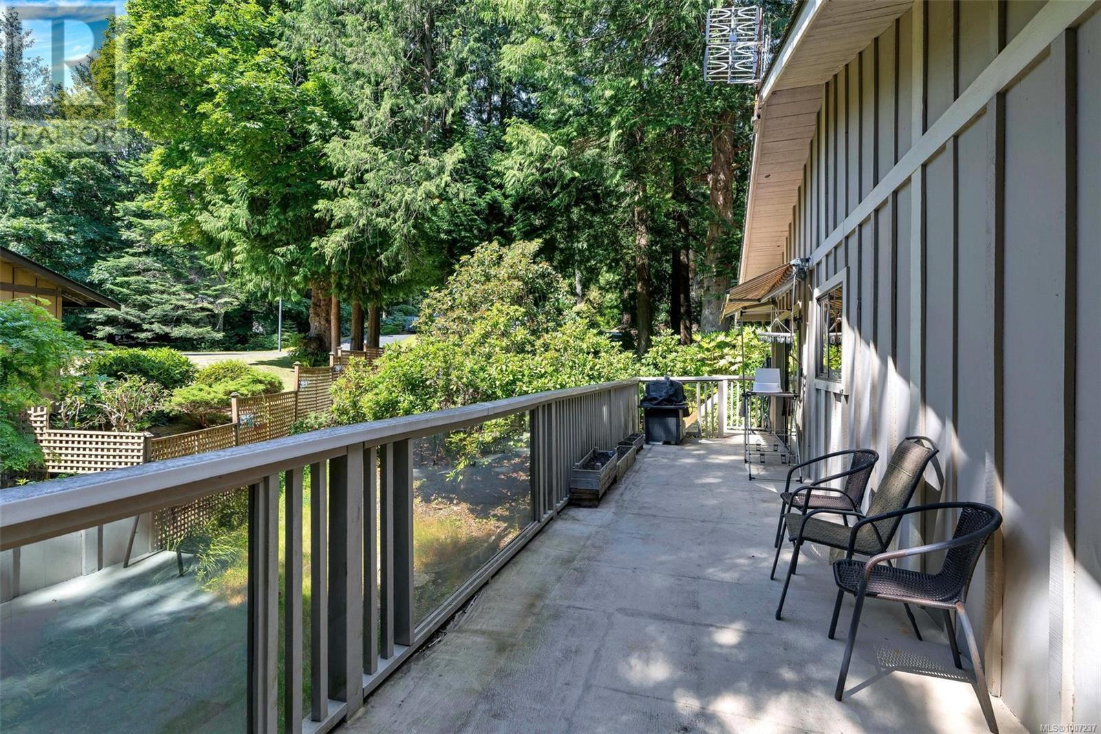 SAANICH, British Columbia, V8Y 1A9, CA, 4 Bedrooms Bedrooms, ,3 BathroomsBathrooms,Residential,For Sale,1901029