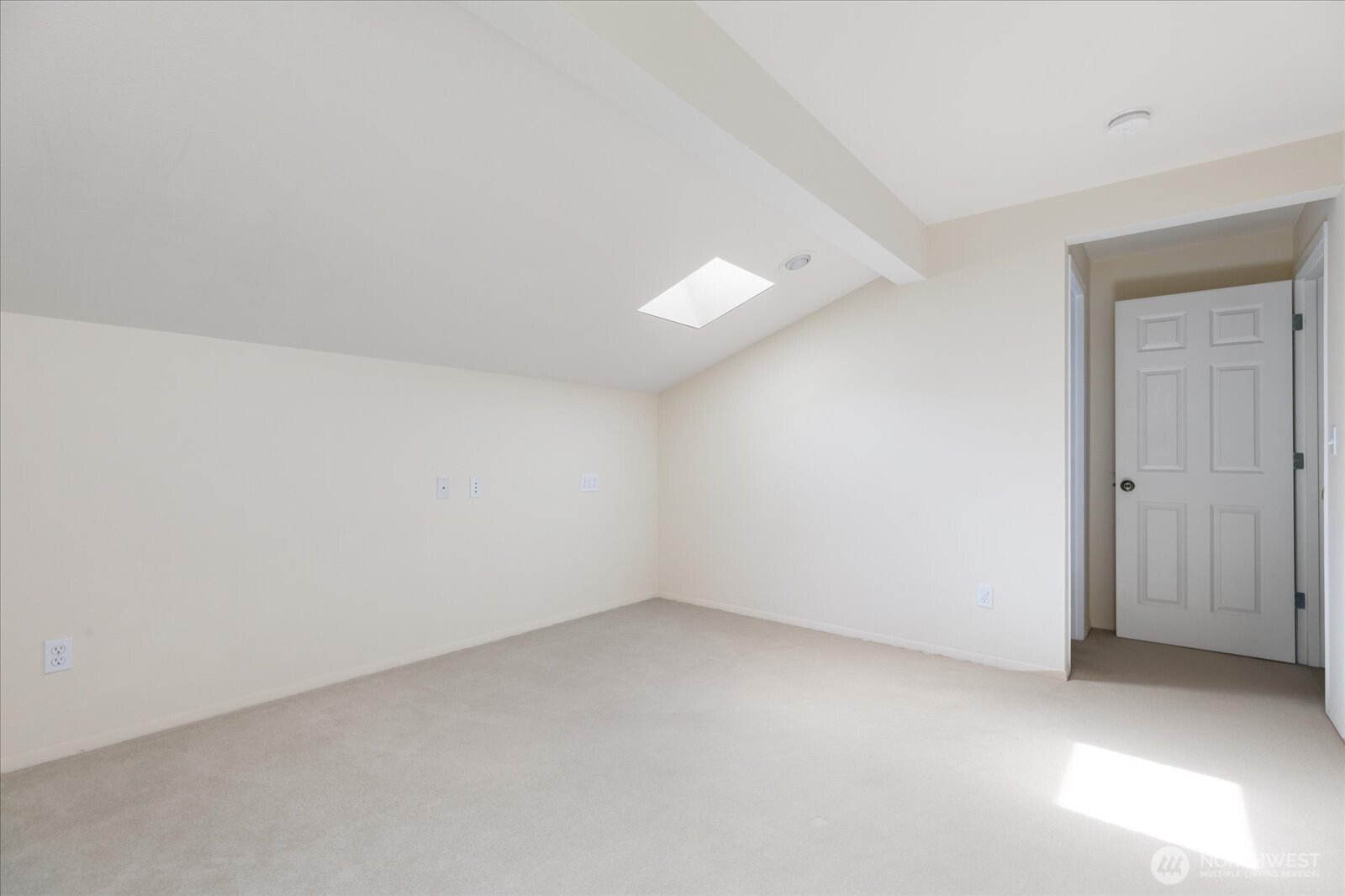 Oak Harbor, Washington, 98277, United States, 3 Bedrooms Bedrooms, ,1 BathroomBathrooms,Residential,For Sale,1868219