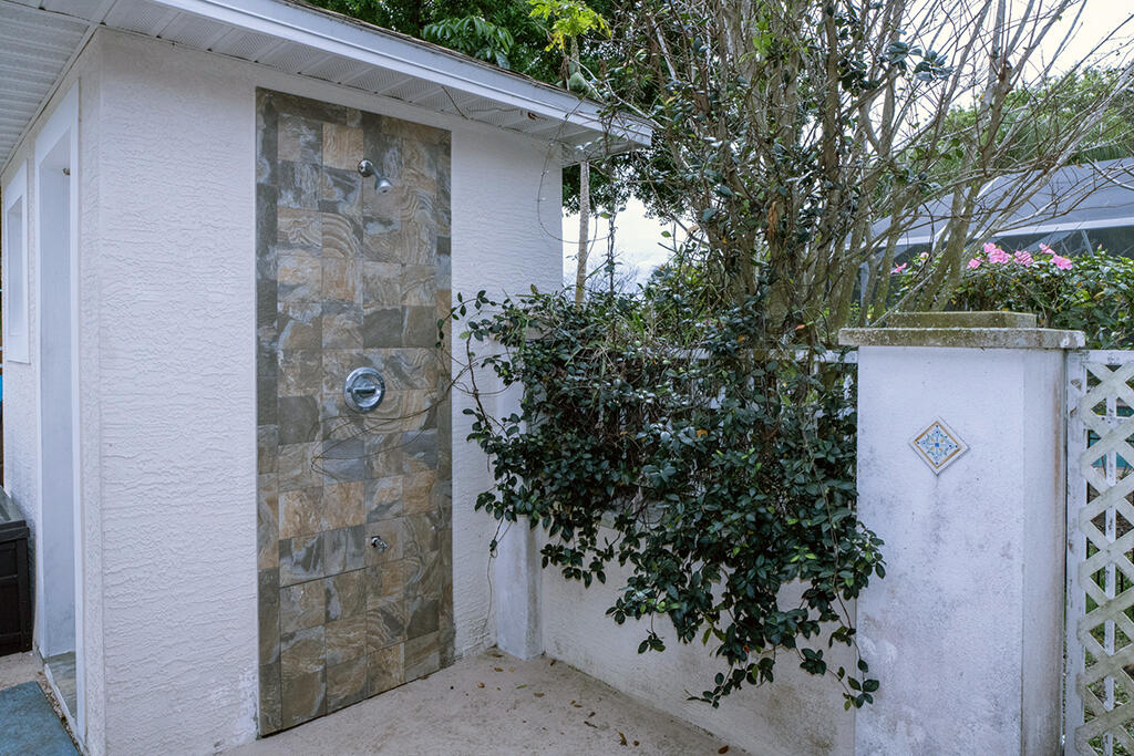 3329 Lake View Circle, Melbourne, Florida, 32934, United States, 4 Bedrooms Bedrooms, ,3 BathroomsBathrooms,Residential,For Sale,3329 Lake View Circle,1482644