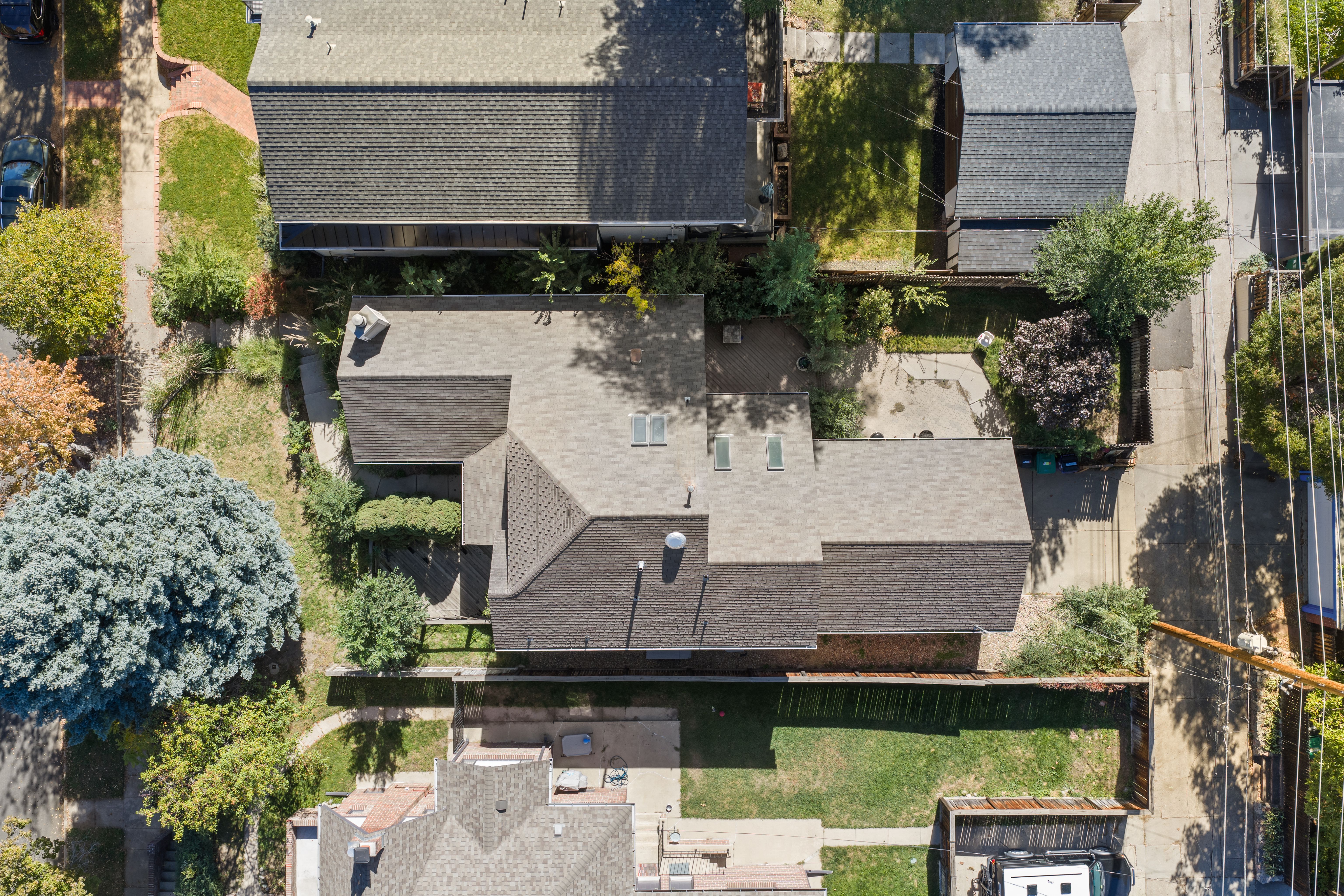  PRIME EAST WASHINGTON PARK OPPORTUNITY - BUILD, RENOVATE OR MAKE IT YOUR OWN - 物件實景