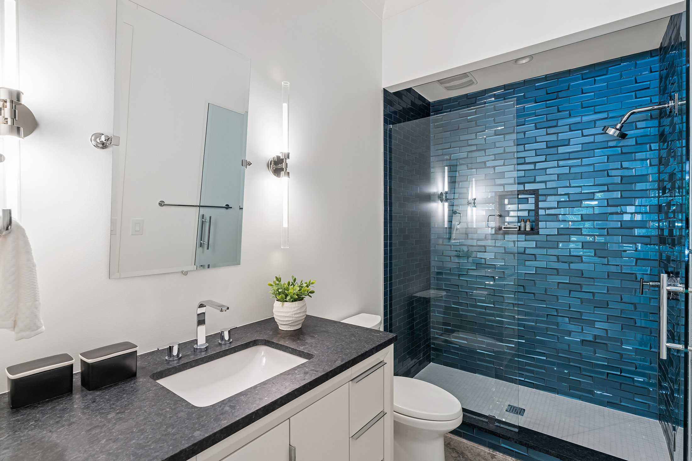  Beautifully Designed, Custom Residence on Nearly Six Acres in Chastain Park - 物件實景