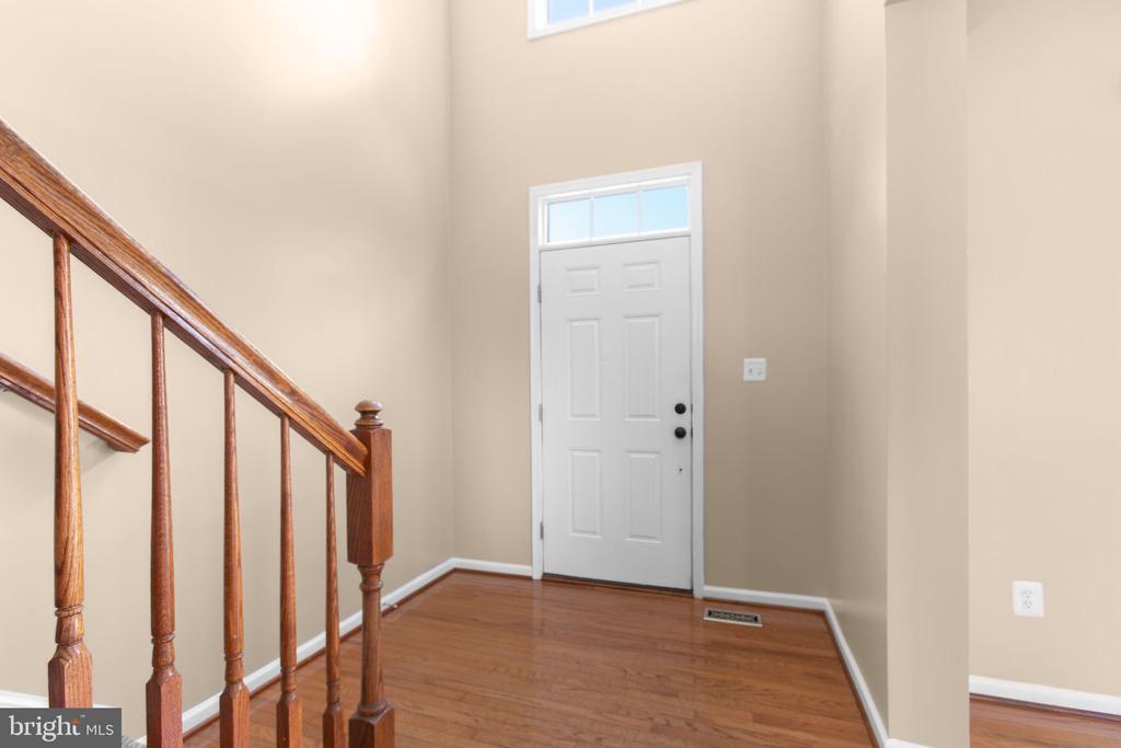 Fredericksburg, Virginia, 22407, United States, 4 Bedrooms Bedrooms, ,4 BathroomsBathrooms,Residential,For Sale,1883172