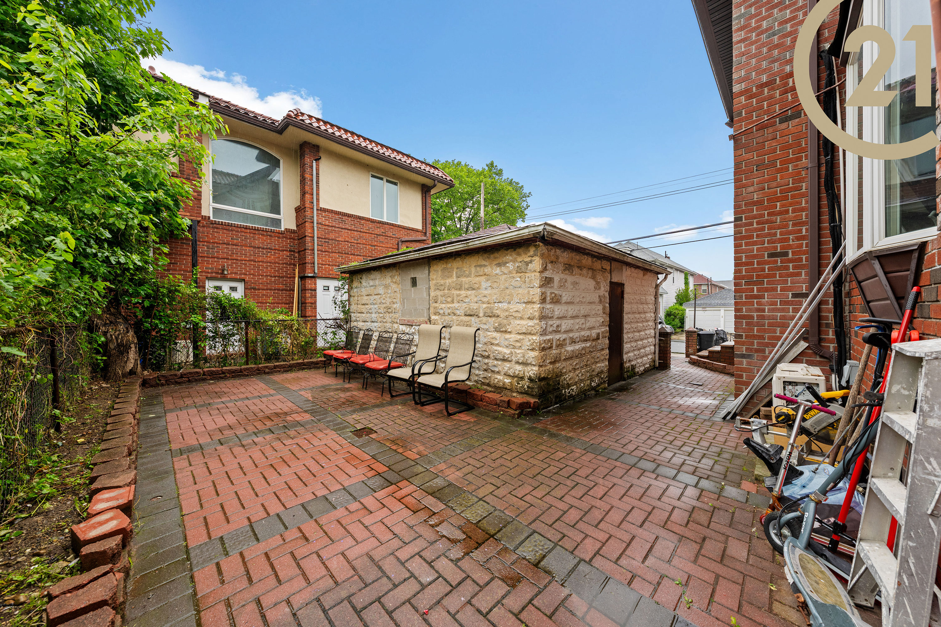 Brooklyn, New York, 11229, United States, 9 Bedrooms Bedrooms, ,6 BathroomsBathrooms,Residential,For Sale,1981070