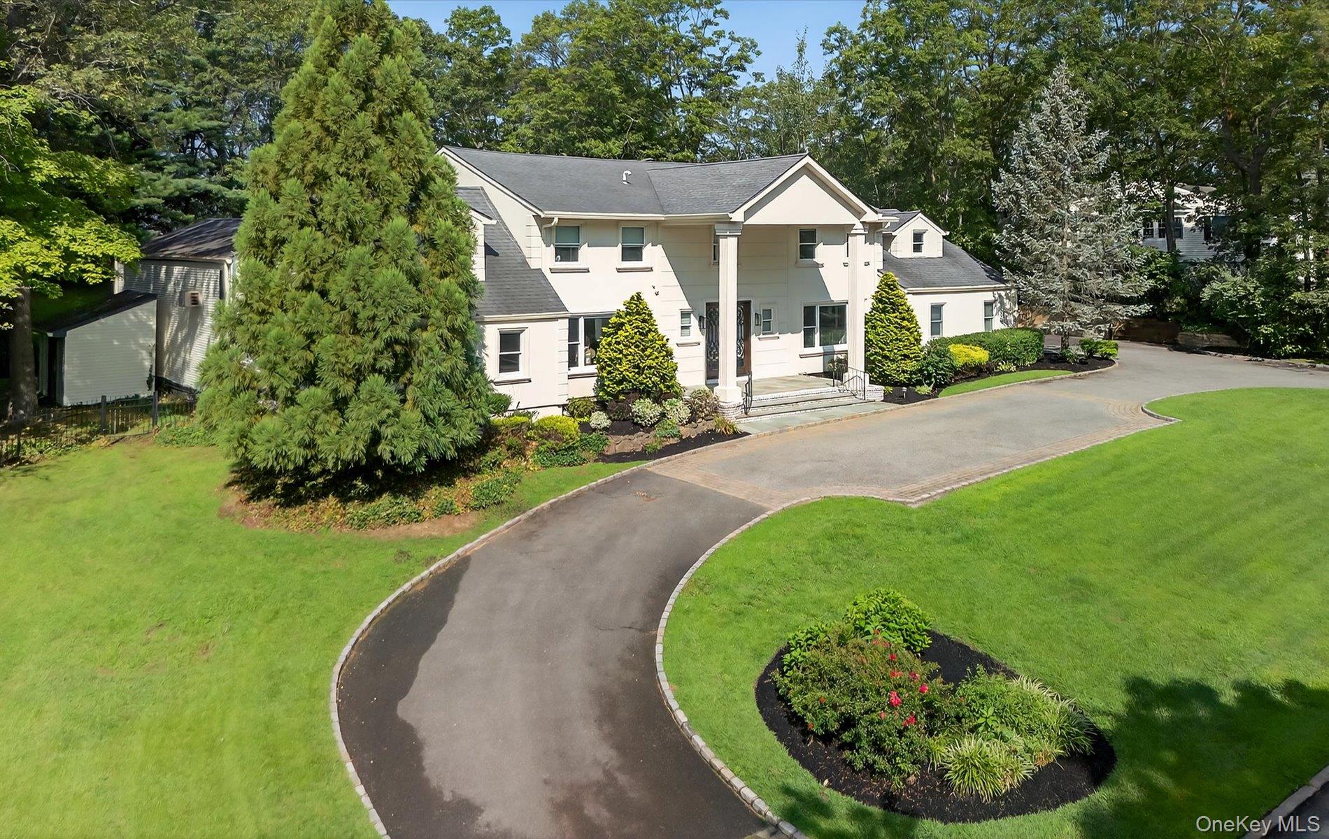 Woodbury, New York, 11797, United States, 5 Bedrooms Bedrooms, ,6 BathroomsBathrooms,Residential,For Sale,1918098