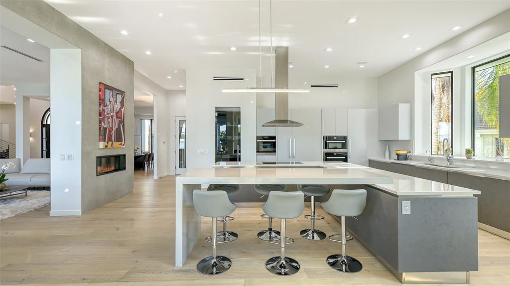Sarasota, Florida, 34239, United States, 4 Bedrooms Bedrooms, ,7 BathroomsBathrooms,Residential,For Sale,1759750