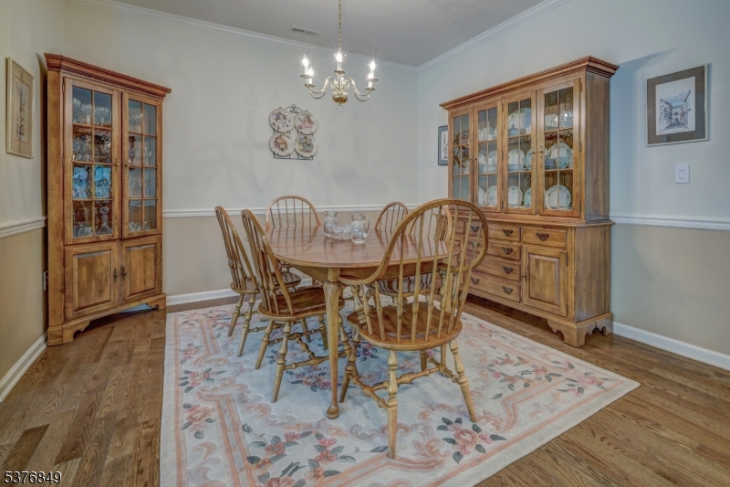 Franklin Twp., New Jersey, 08873, United States, 3 Bedrooms Bedrooms, ,2 BathroomsBathrooms,Residential,For Sale,1926291