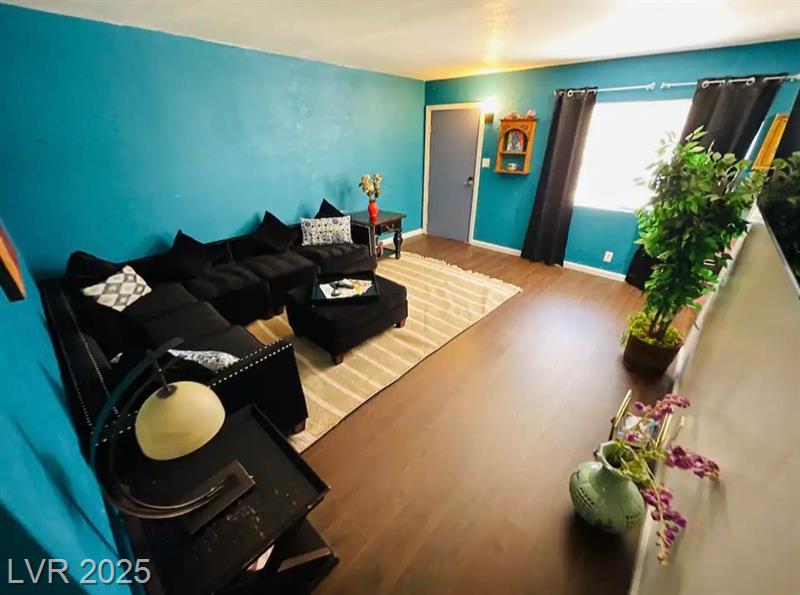 Las Vegas, Nevada, 89106, United States, 4 Bedrooms Bedrooms, ,4 BathroomsBathrooms,Residential,For Sale,1979989