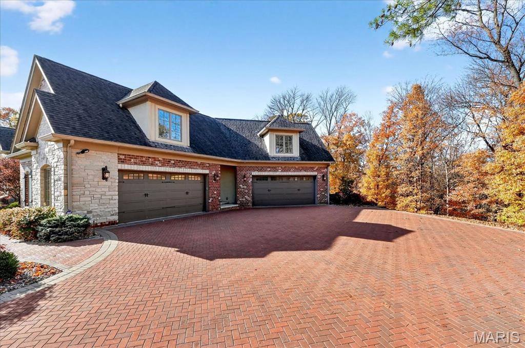 Town and Country, Missouri, 63141, United States, 6 Bedrooms Bedrooms, ,7 BathroomsBathrooms,Residential,For Sale,1992956