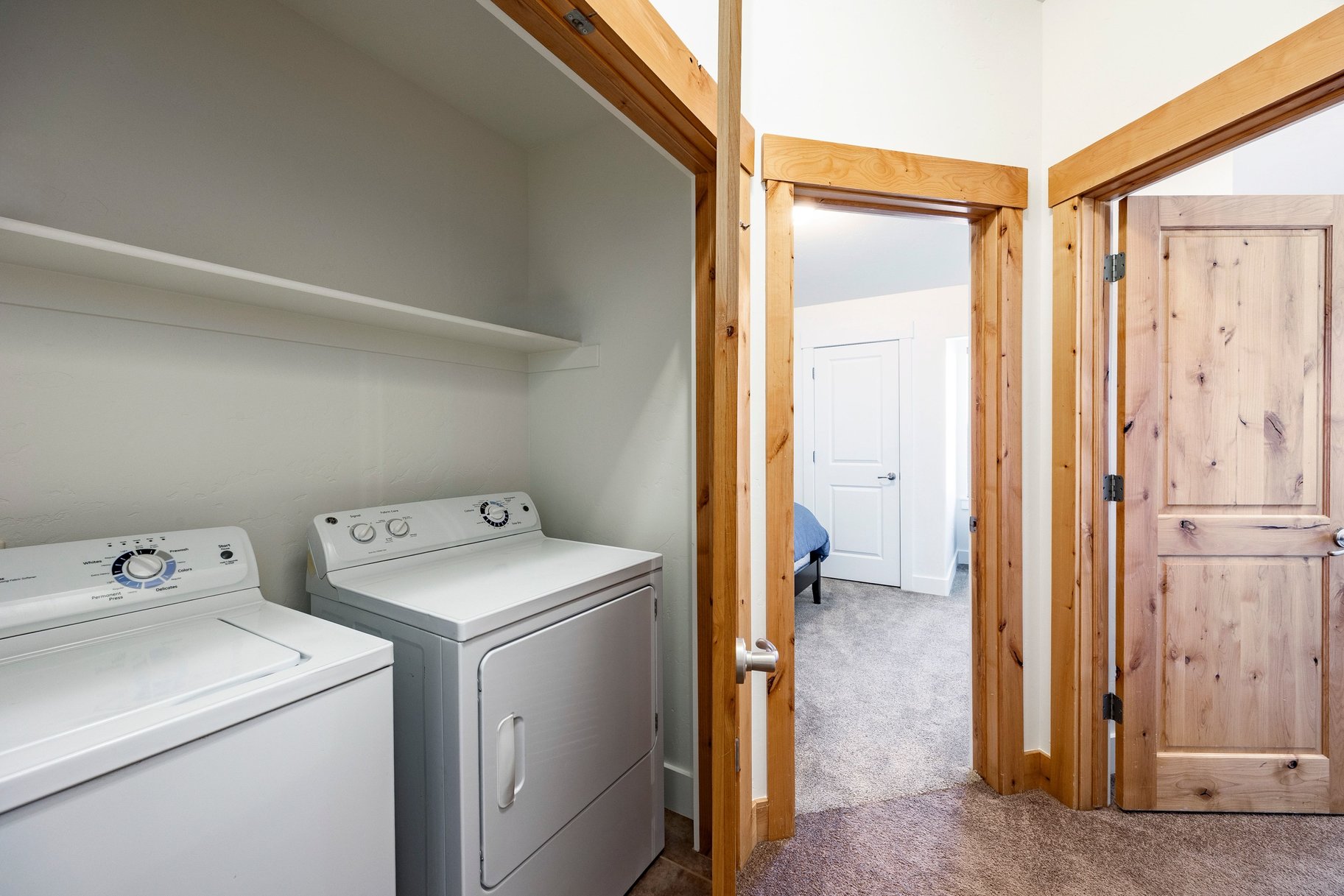  4-bedroom townhome in the Highly Desired Bear Hollow Community - 物件實景