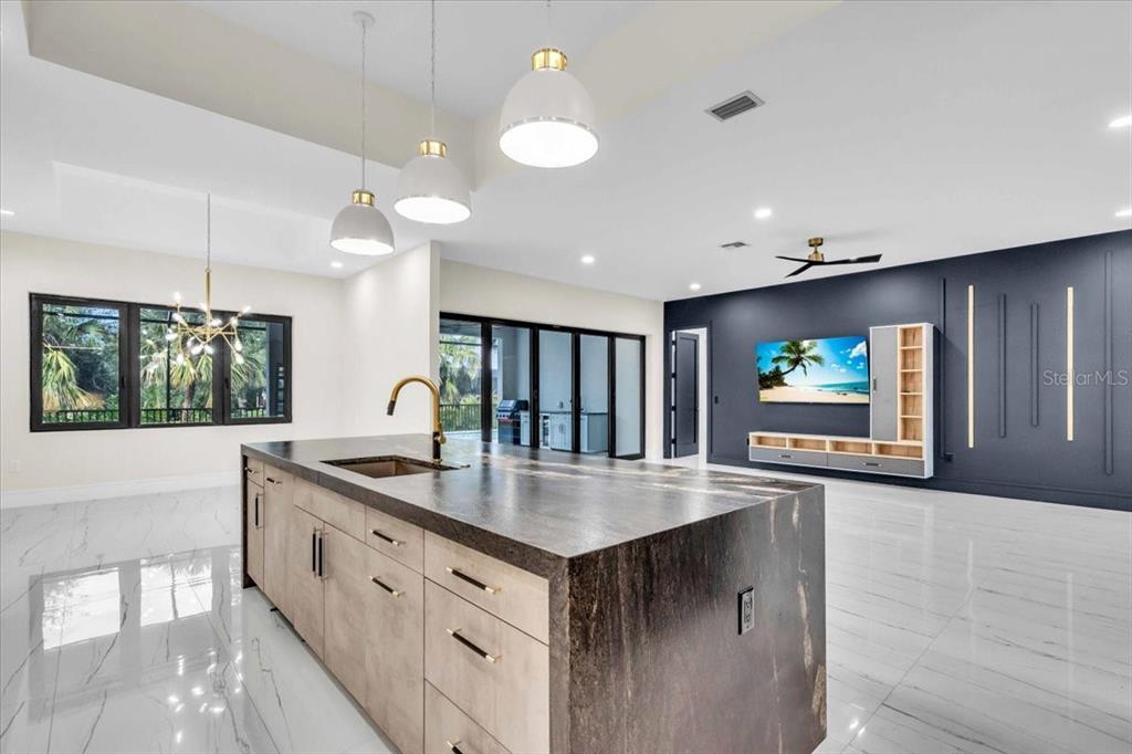 Nokomis, Florida, 34275, United States, 4 Bedrooms Bedrooms, ,5 BathroomsBathrooms,Residential,For Sale,1989128