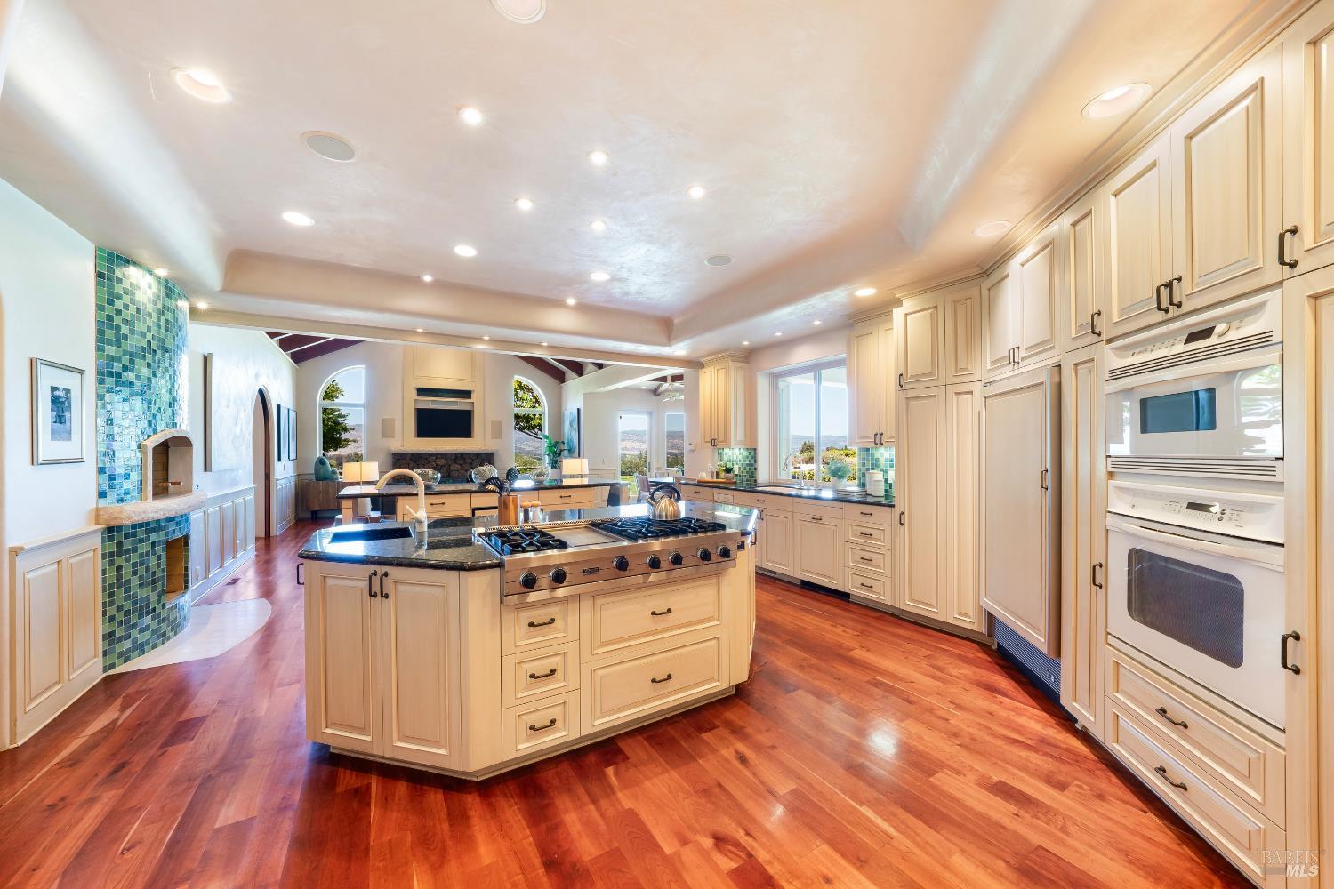 Napa, California, 94558, United States, 5 Bedrooms Bedrooms, ,8 BathroomsBathrooms,Residential,For Sale,1862462