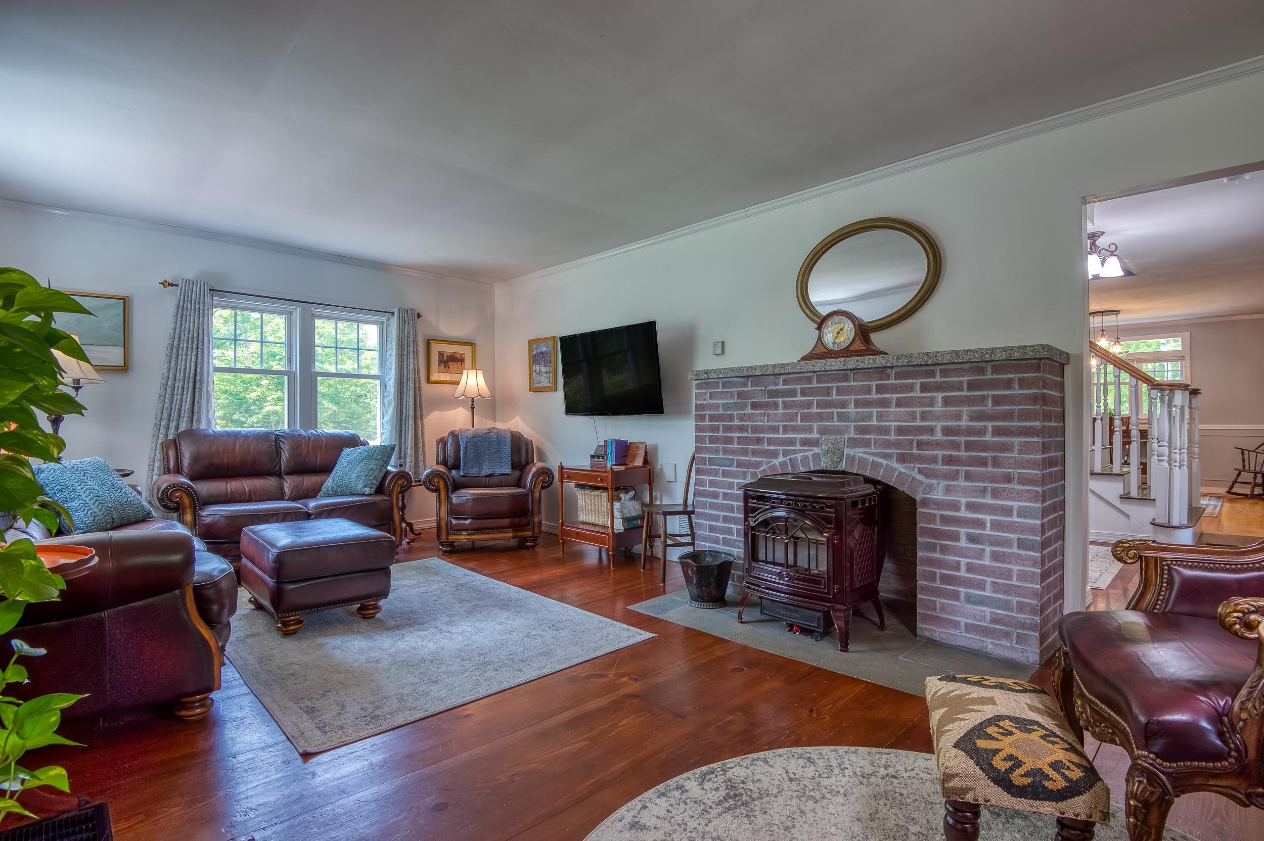 Eaton, New Hampshire, 03832, United States, 3 Bedrooms Bedrooms, ,1 BathroomBathrooms,Residential,For Sale,1989468