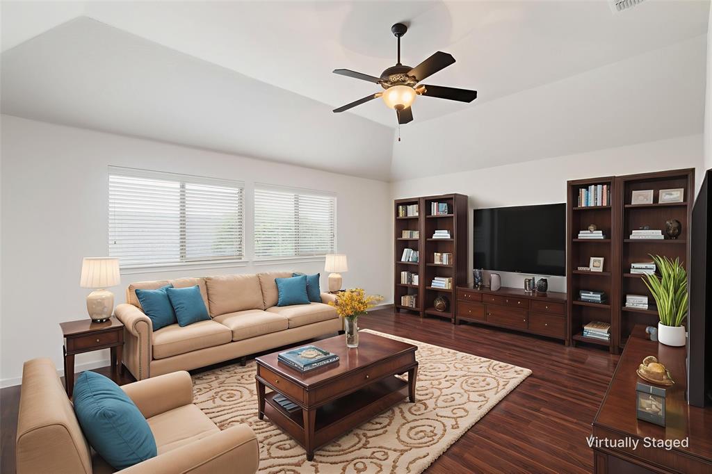 Carrollton, Texas, 75007, United States, 4 Bedrooms Bedrooms, ,4 BathroomsBathrooms,Residential,For Sale,1793874