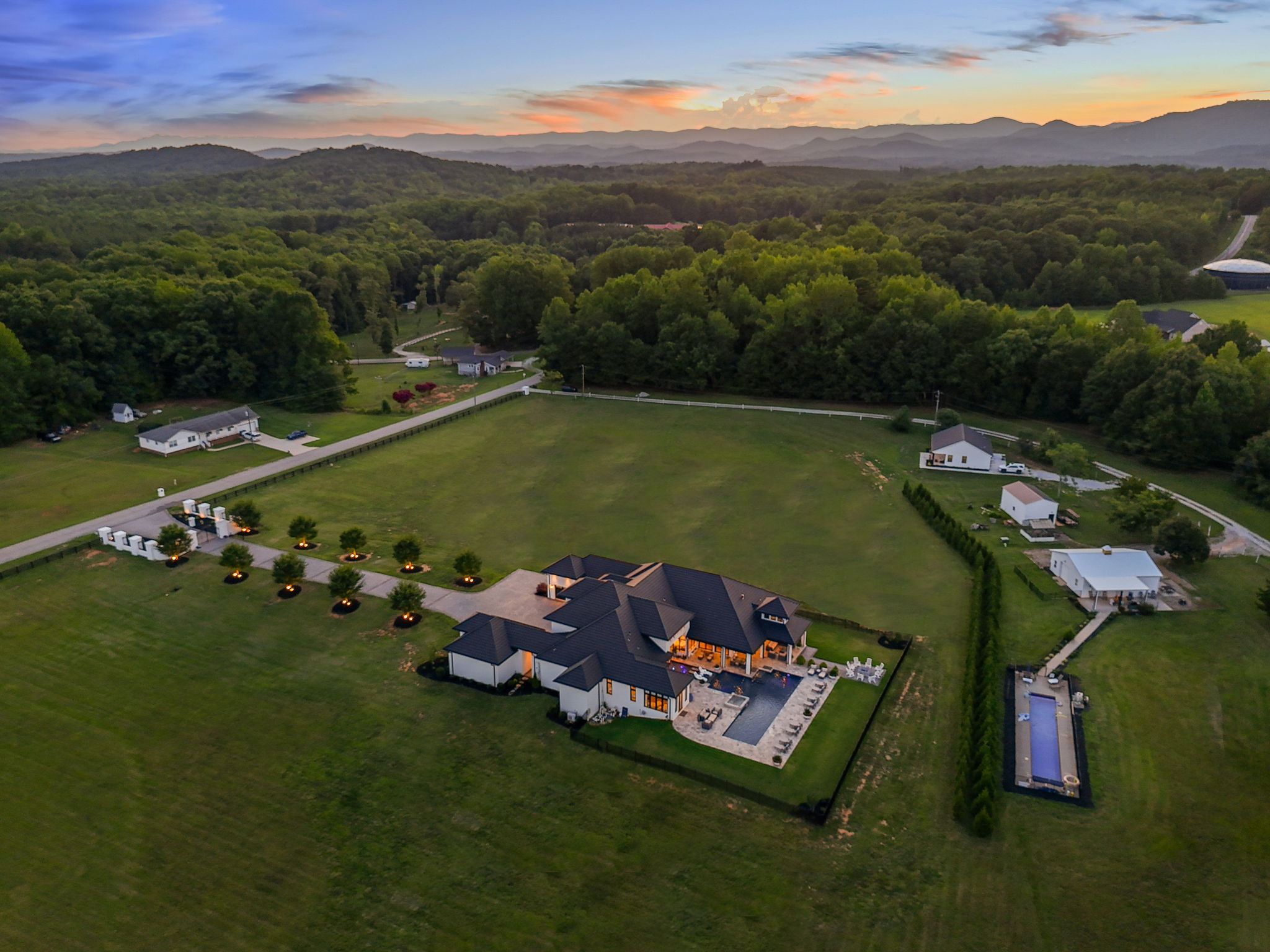  4988 Jordan Road, Greer, SC 29651 - 物件實景