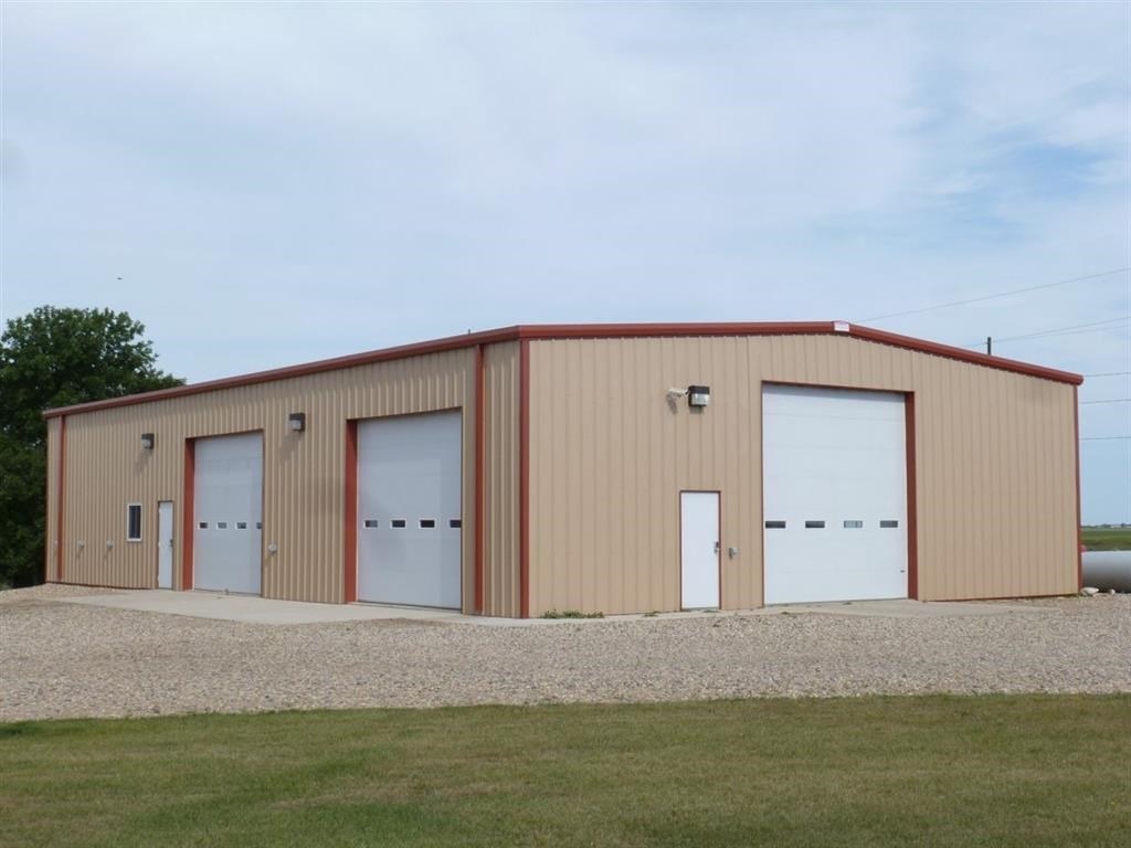 Plaza, North Dakota, 58771, United States, 3 Bedrooms Bedrooms, ,2 BathroomsBathrooms,Residential,For Sale,1981759