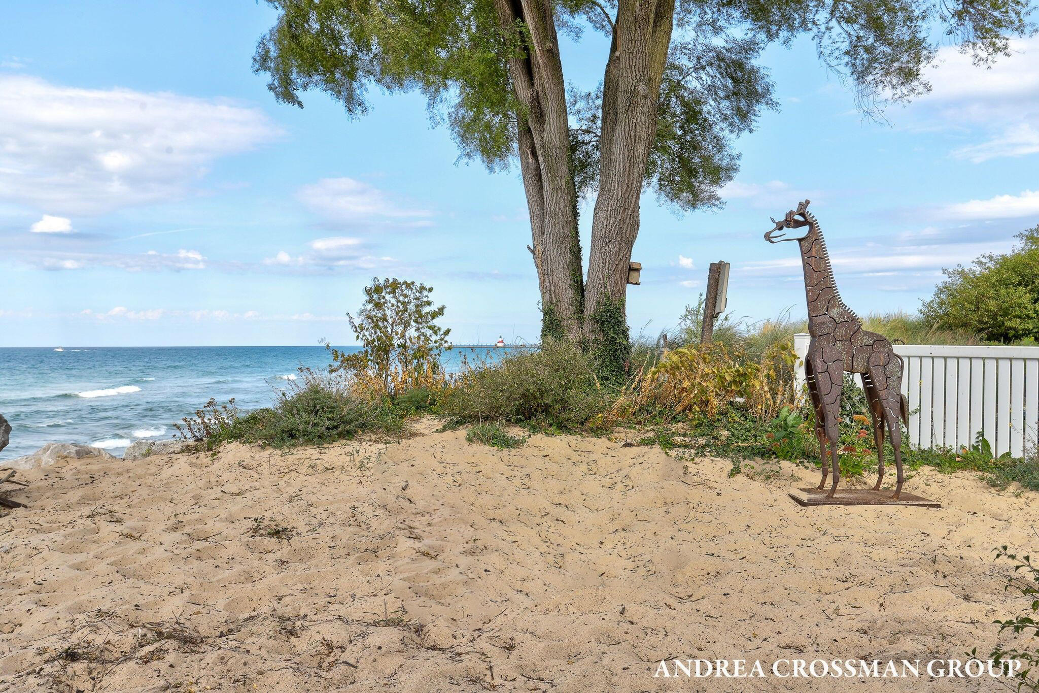 St. Joseph, Michigan, 49085, United States, 4 Bedrooms Bedrooms, ,4 BathroomsBathrooms,Residential,For Sale,1960959