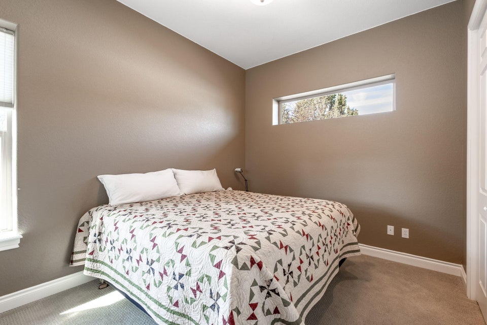 Prineville, Oregon, 97754, United States, 3 Bedrooms Bedrooms, ,3 BathroomsBathrooms,Residential,For Sale,1770738