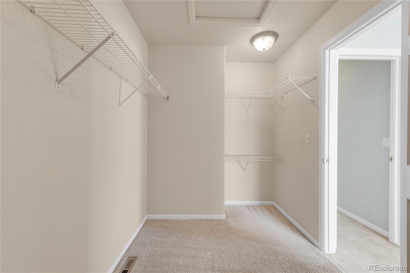 Aurora, Colorado, 80018, United States, 3 Bedrooms Bedrooms, ,3 BathroomsBathrooms,Residential,For Sale,1948994
