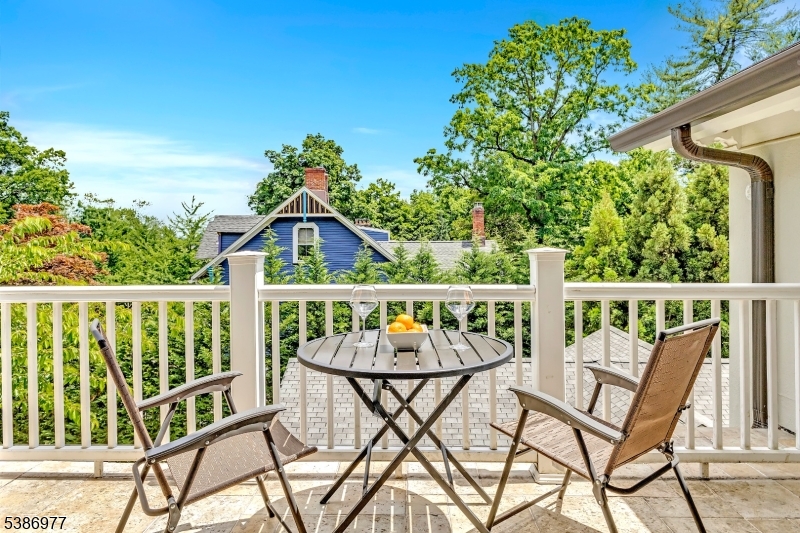 Montclair Twp., New Jersey, 07042, United States, 6 Bedrooms Bedrooms, ,6 BathroomsBathrooms,Residential,For Sale,1993497