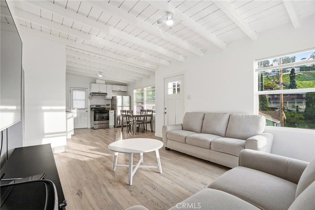 Los Angeles, California, 90063, United States, 2 Bedrooms Bedrooms, ,1 BathroomBathrooms,Residential,For Sale,1990797