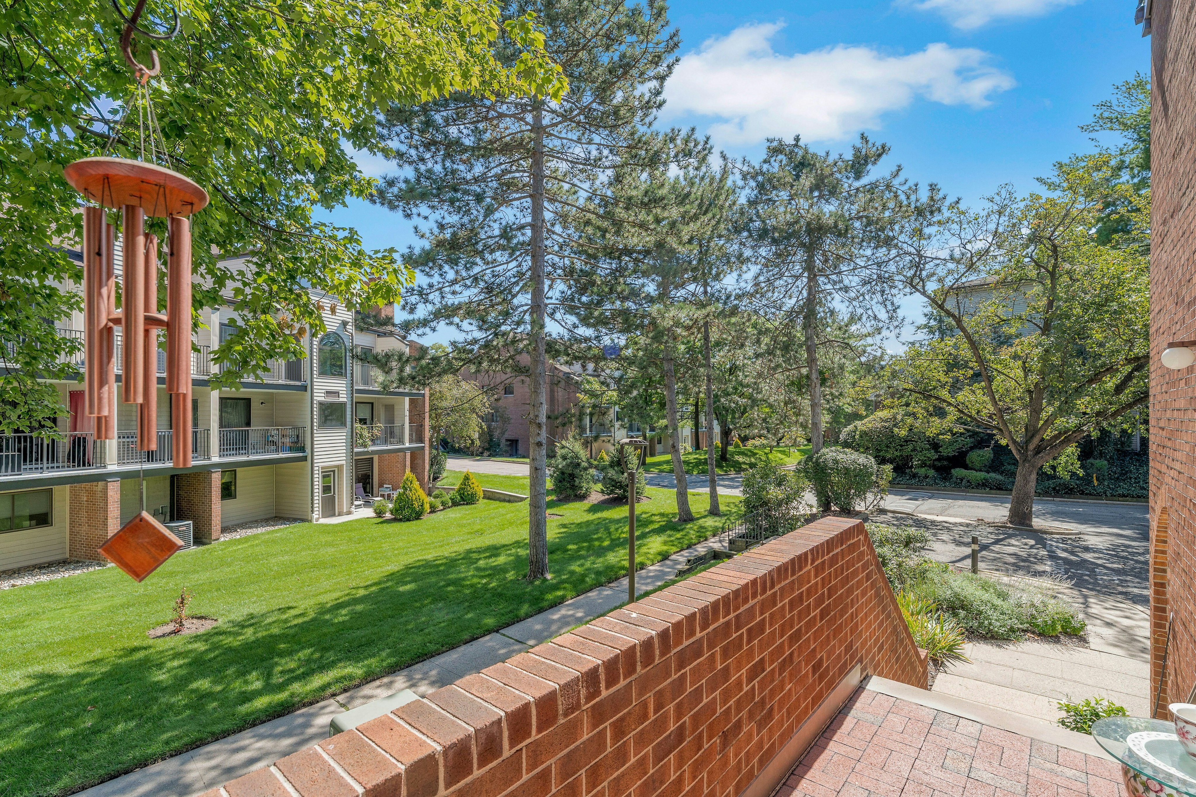  2 Eliot Court, Teaneck, NJ 07666 - 物件實景