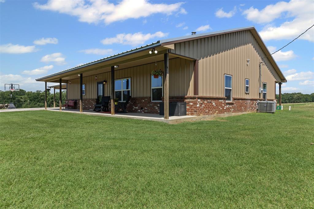 Covington, Texas, 76636, United States, 4 Bedrooms Bedrooms, ,2 BathroomsBathrooms,Residential,For Sale,1847211