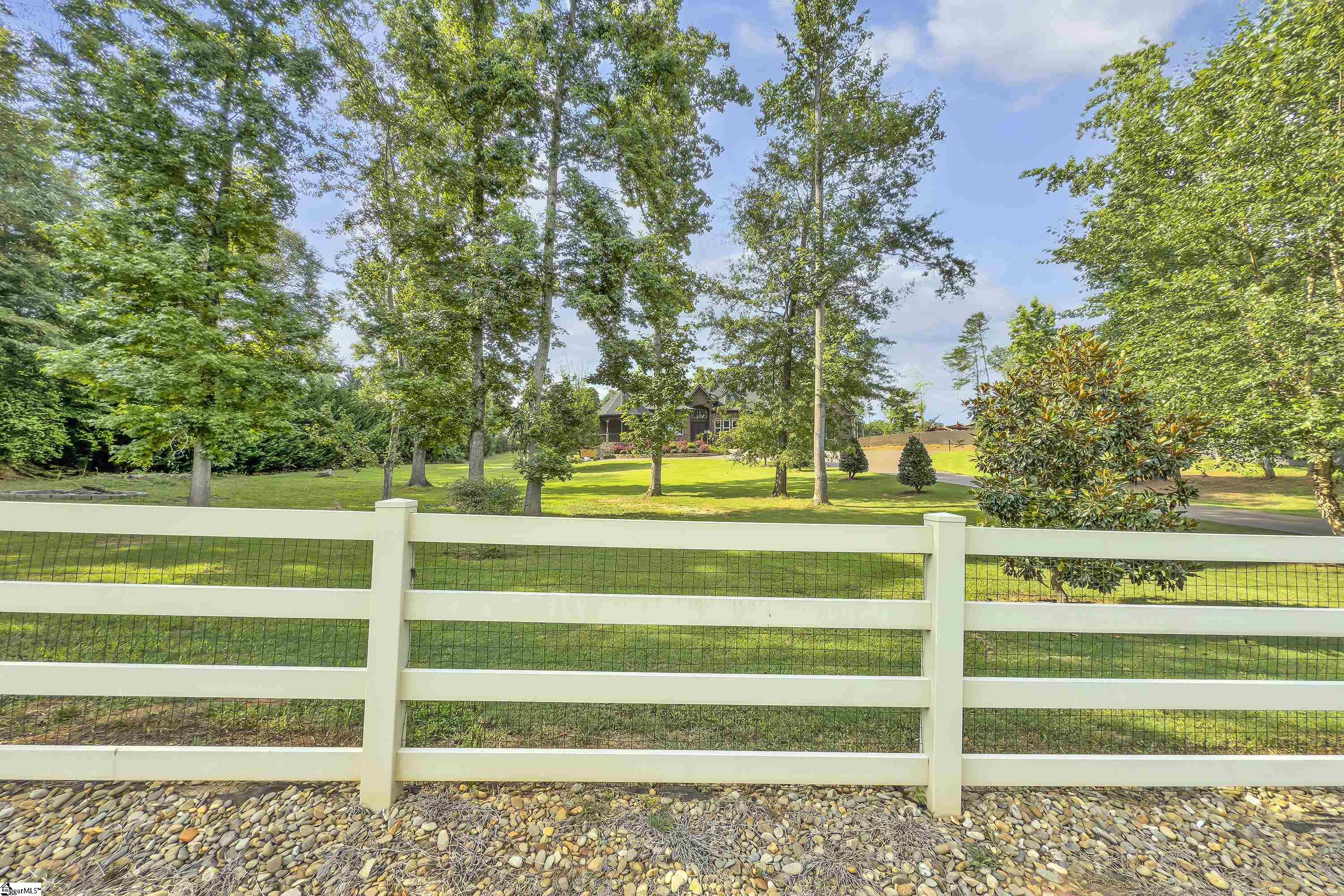 Inman, South Carolina, 29349, United States, 4 Bedrooms Bedrooms, ,4 BathroomsBathrooms,Residential,For Sale,1885361