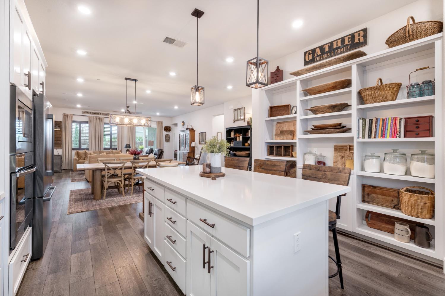 Roseville, California, 95747, United States, 3 Bedrooms Bedrooms, ,2 BathroomsBathrooms,Residential,For Sale,2002190