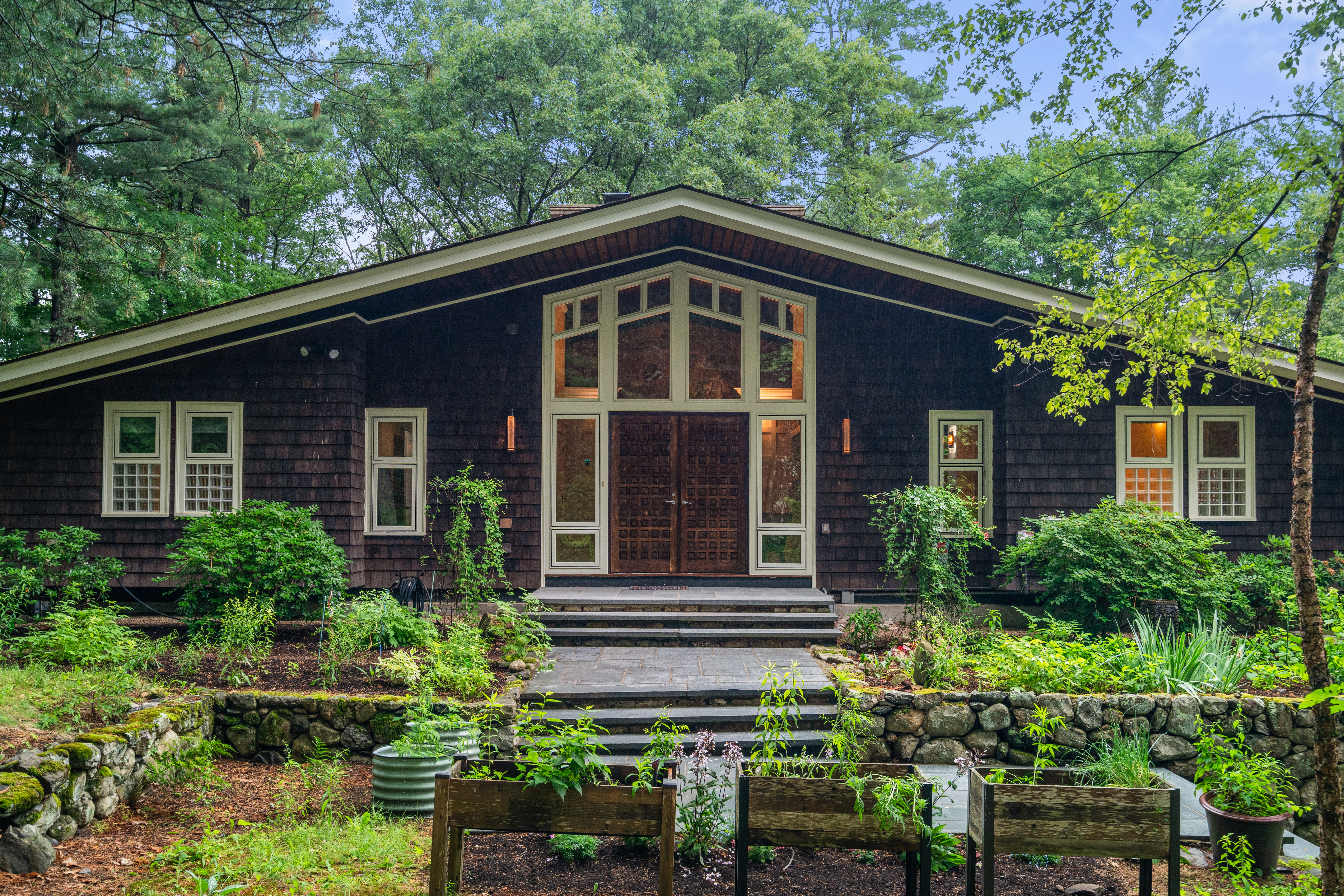  12 Forest Hill Road, Wayland, MA, 01778 - 物件實景