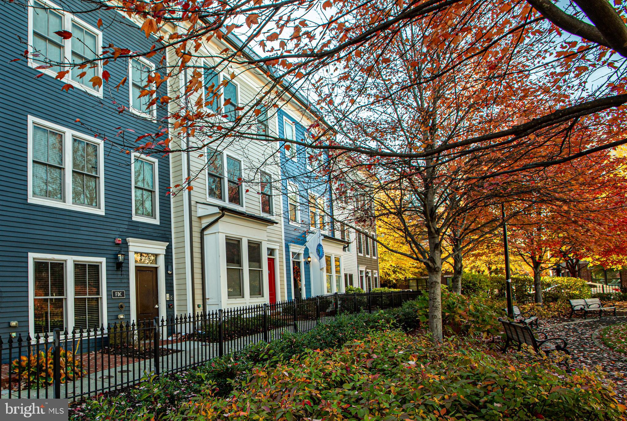 Alexandria, Virginia, 22314, United States, 3 Bedrooms Bedrooms, ,4 BathroomsBathrooms,Residential,For Sale,1992365