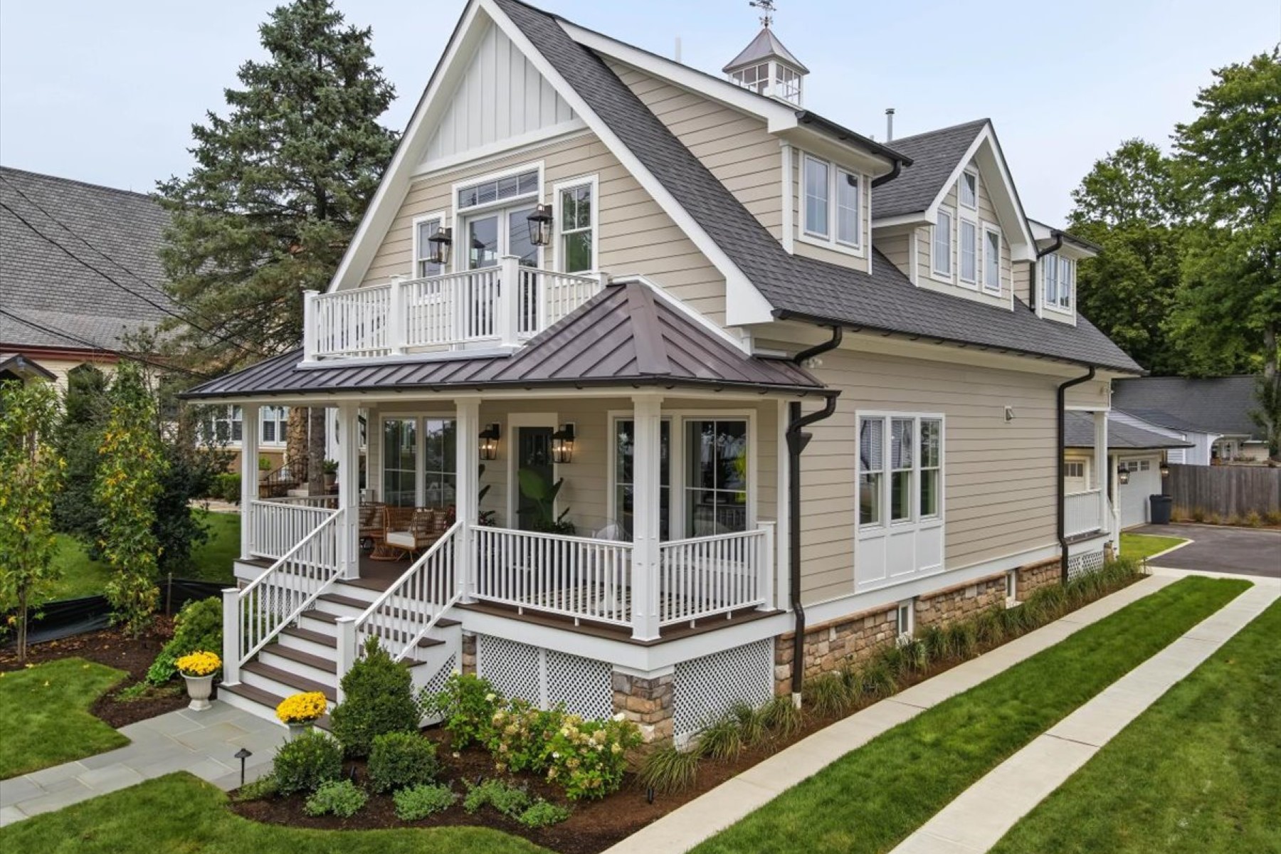  Completely Reimagined and Extensively Rebuilt Colonial Home - 物件實景
