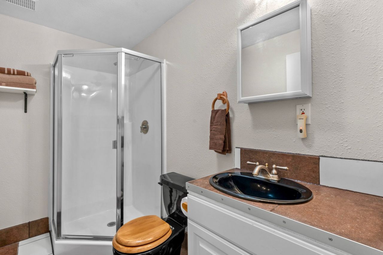 Sandia Park, New Mexico, 87047, United States, 3 Bedrooms Bedrooms, ,2 BathroomsBathrooms,Residential,For Sale,1987919